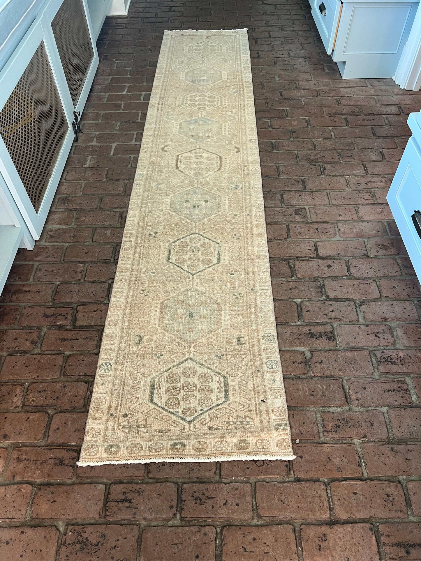 1'11' x 9'9" Narrow Runner