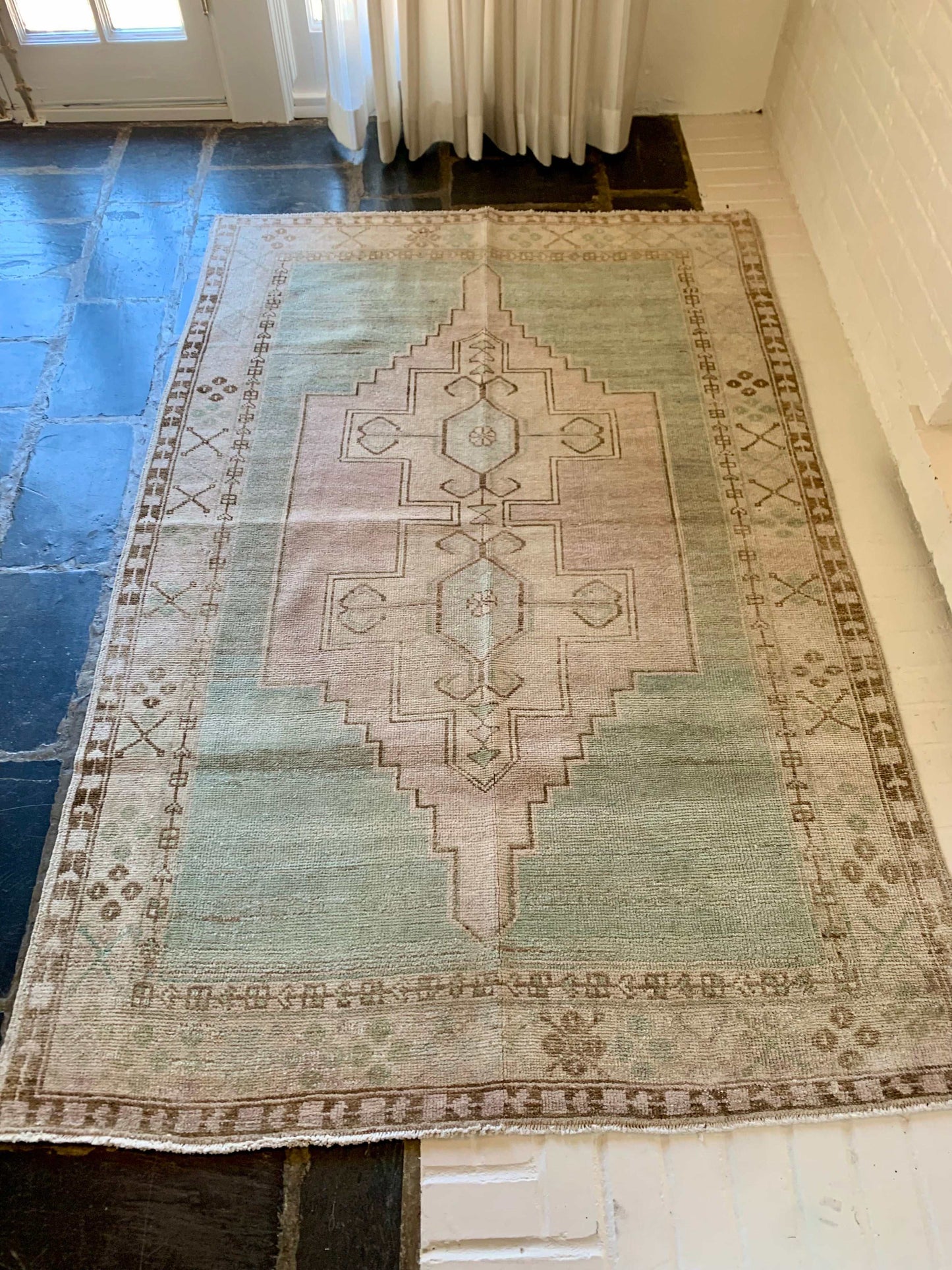 4’2”x6’4” Vintage Oushak Area Rug