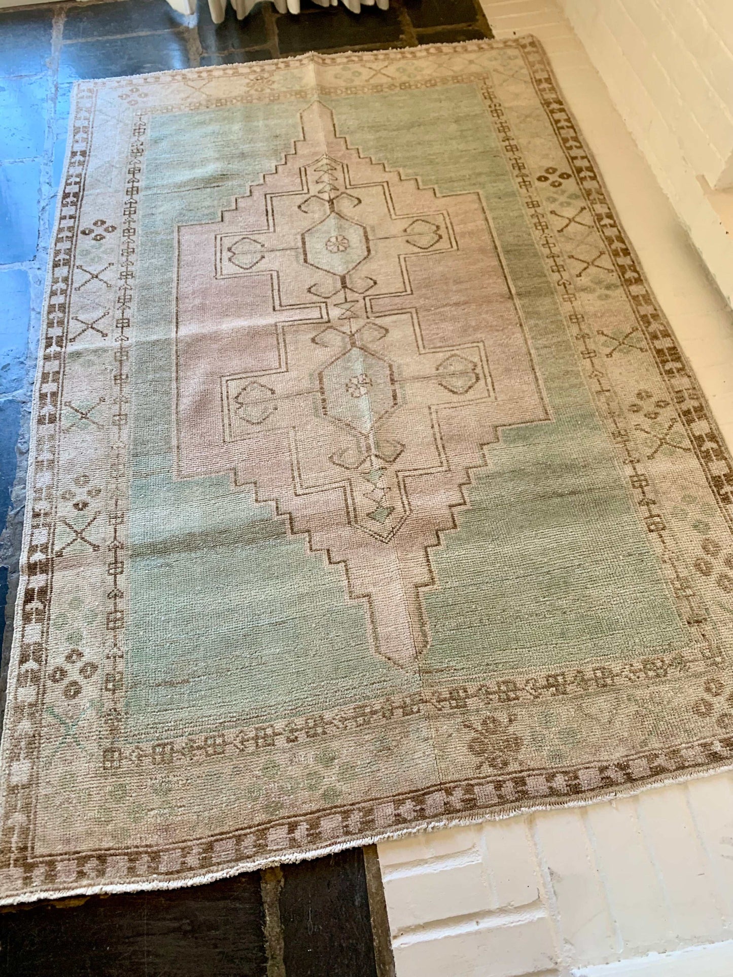 4’2”x6’4” Vintage Oushak Area Rug