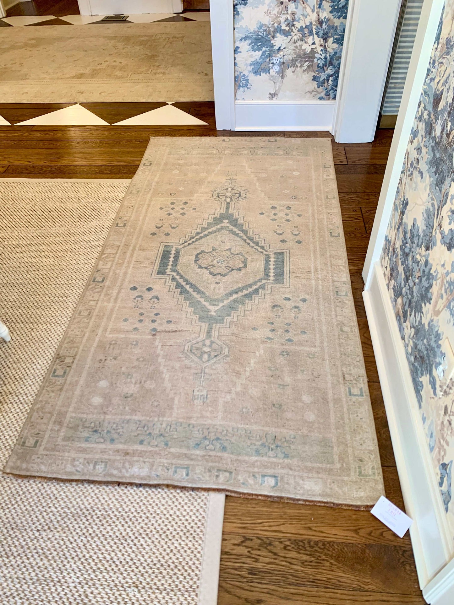 3’5”x7’0” Vintage Area Rug