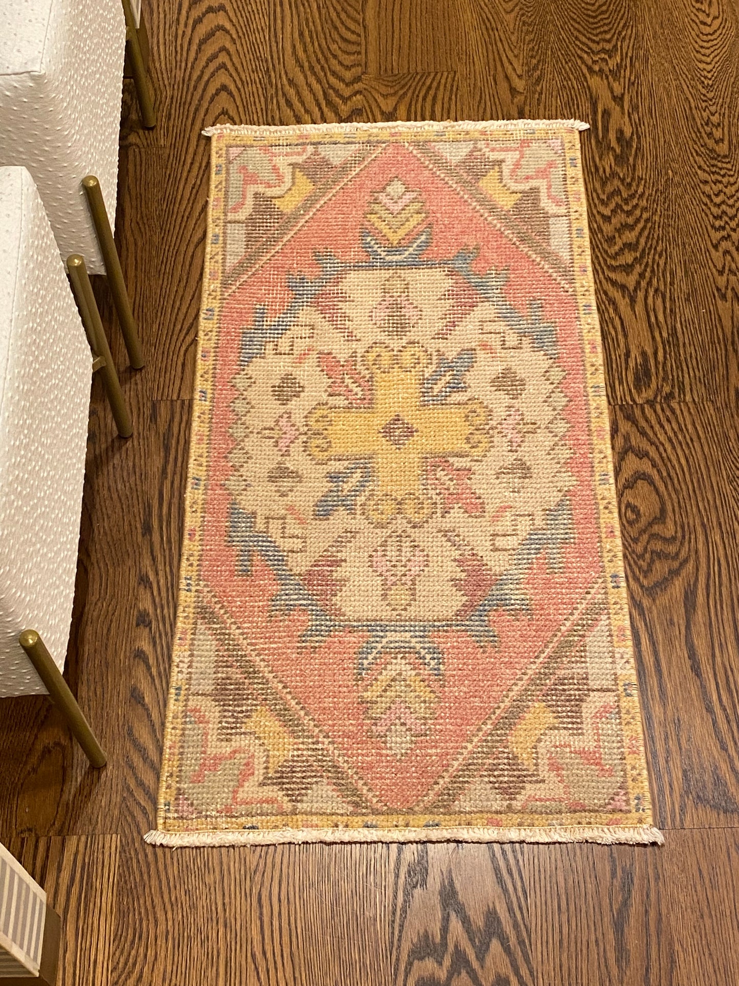 1’7”x3’2” Colorful Oushak Mat
