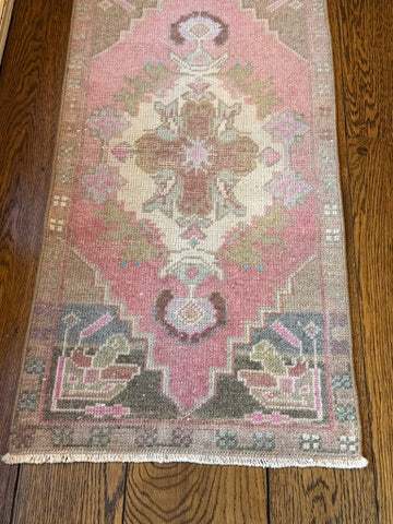 1'9" x 3'9" Turkish Mat