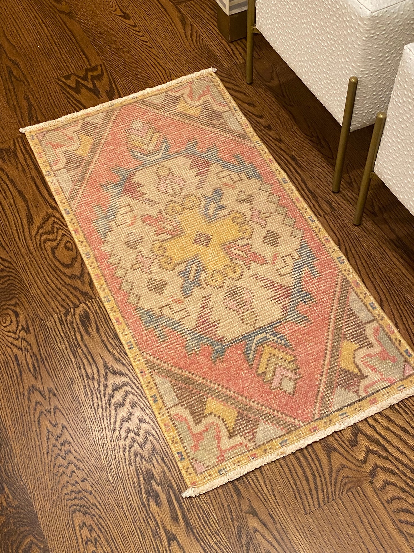 1’7”x3’2” Colorful Oushak Mat