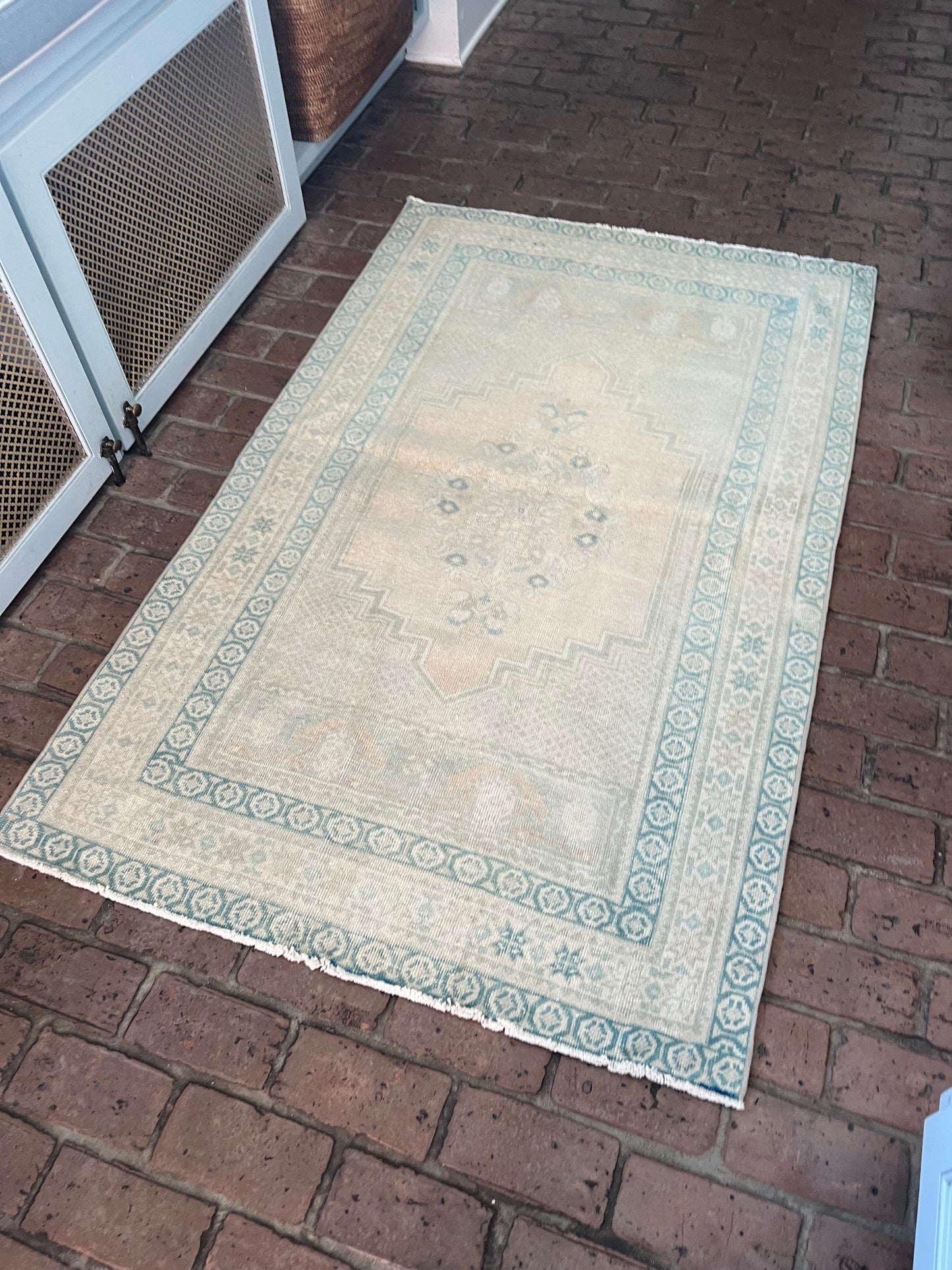 3'7" x 5'7" Area Rug with Blue