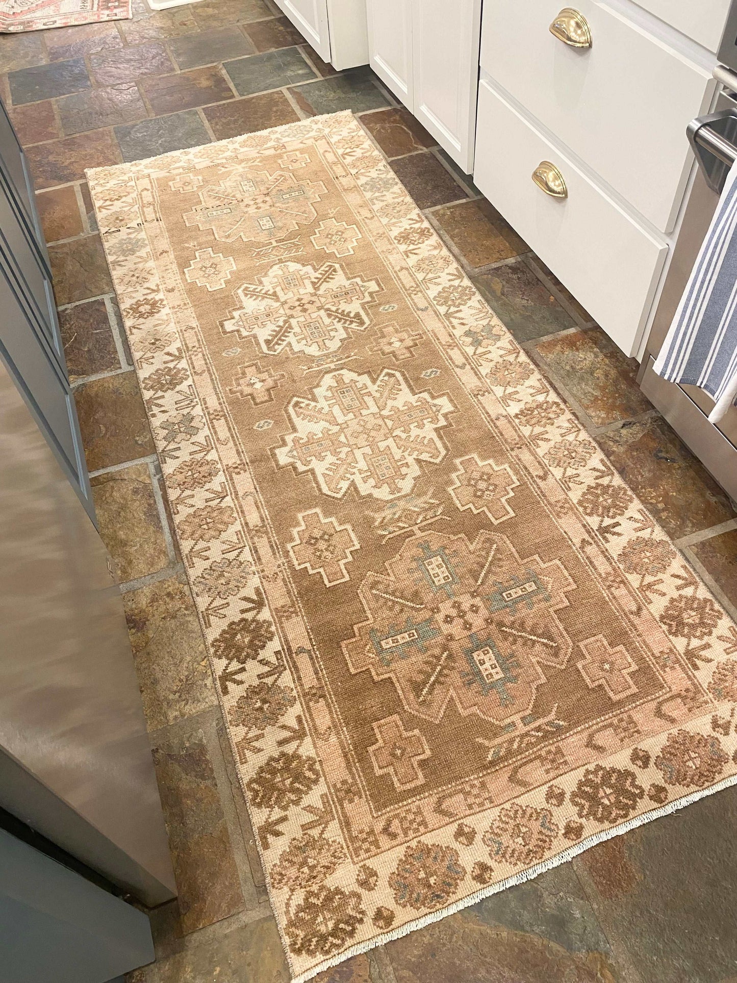 3’0”x7’10 Vintage Oushak Runner