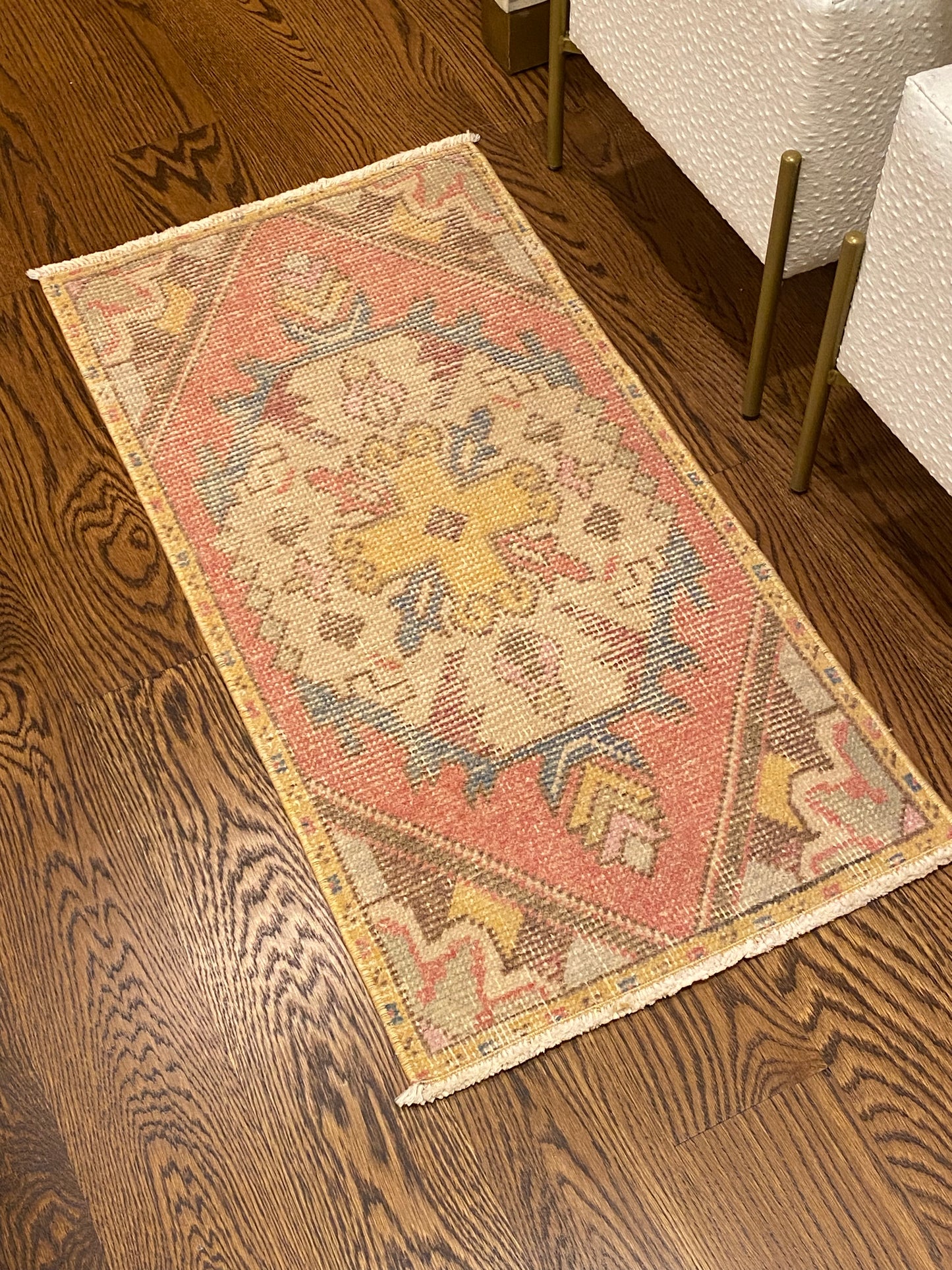 1’7”x3’2” Colorful Oushak Mat