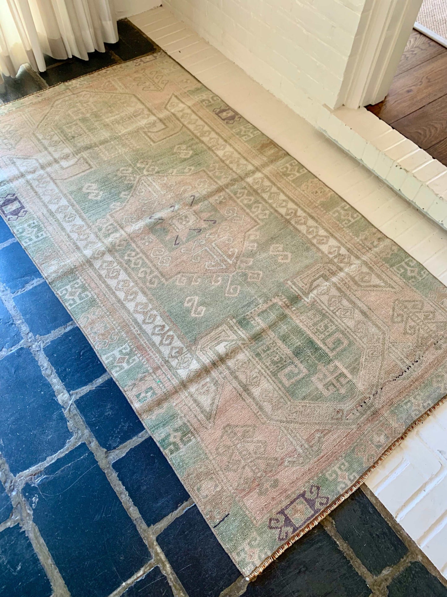 3’7”x6’7” Vintage Oushak Area Rug