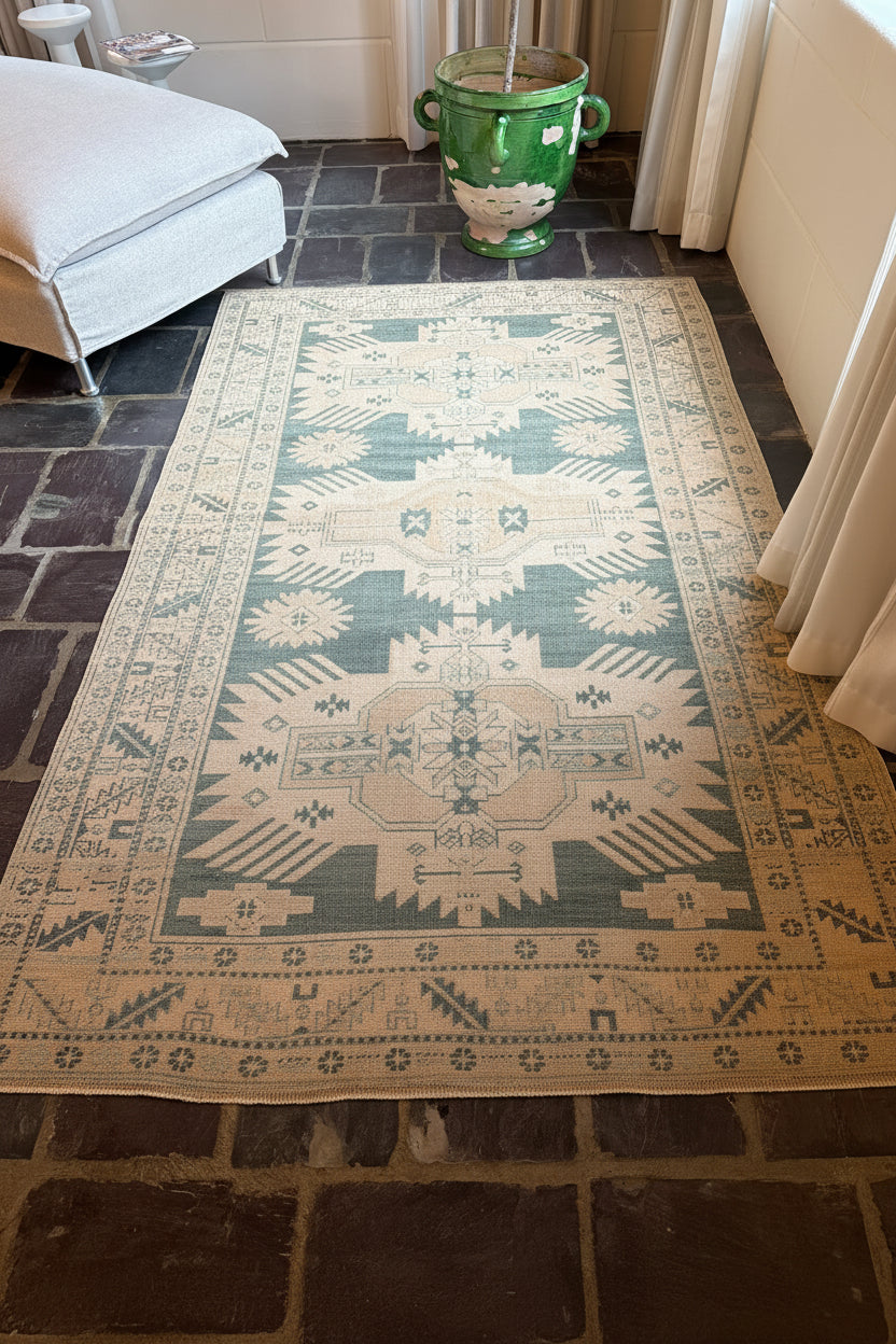 4’7”x7’4” gorgeous vintage Oushak area rug in soft green and light beige