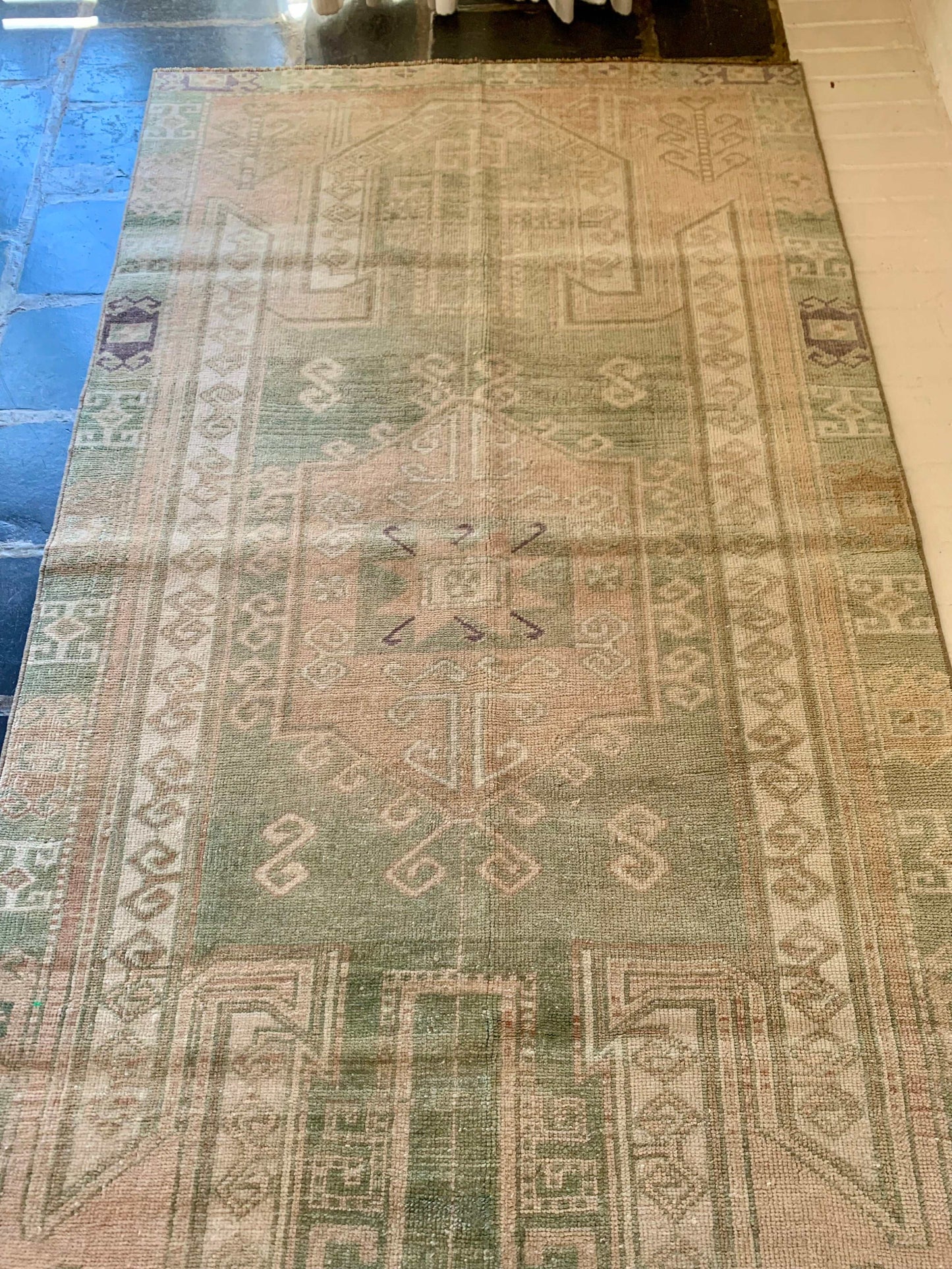 3’7”x6’7” Vintage Oushak Area Rug