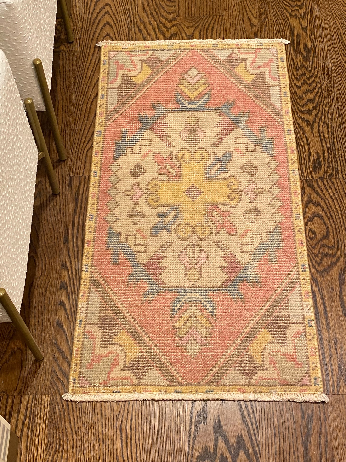 1’7”x3’2” Colorful Oushak Mat