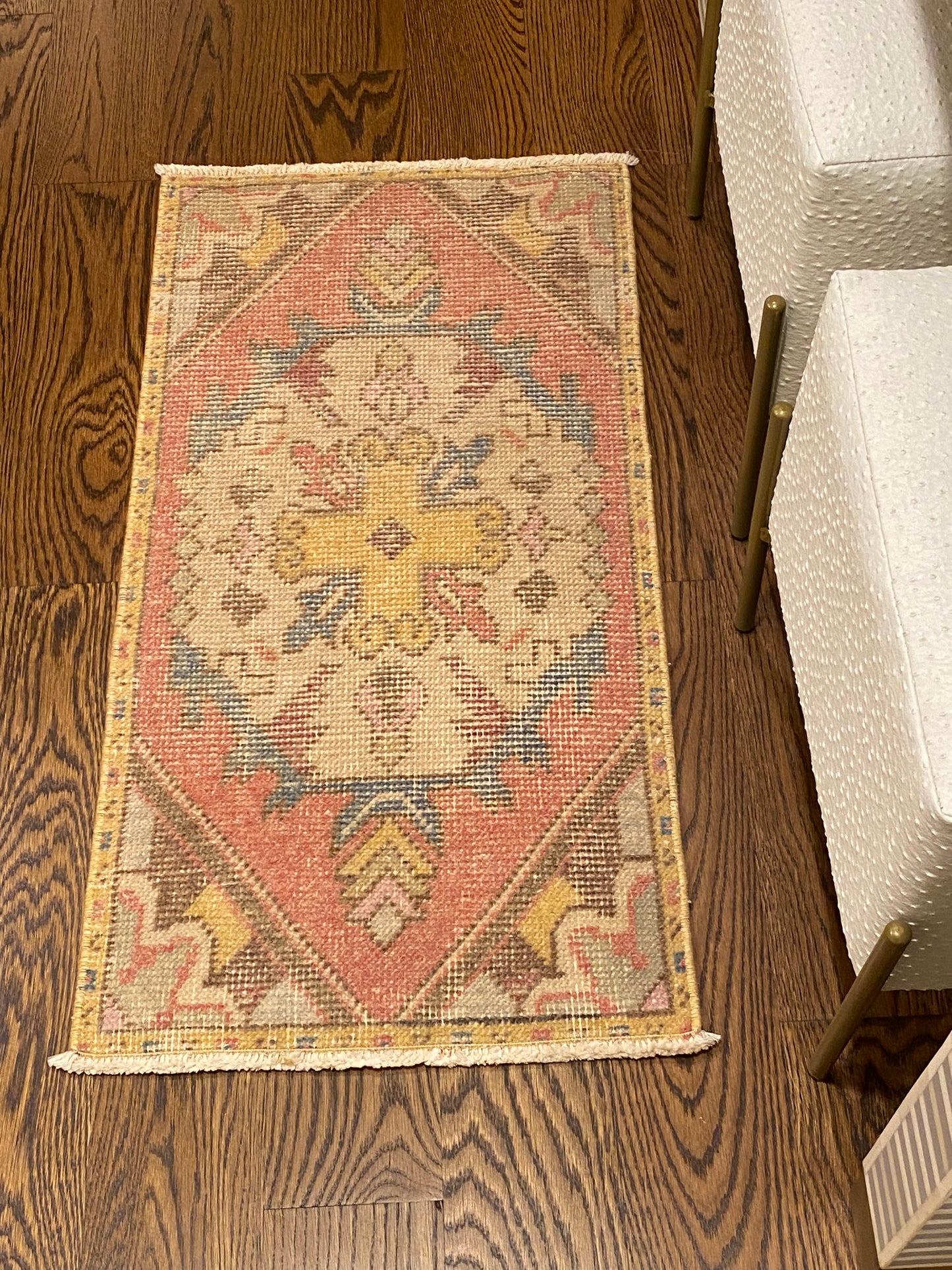 1’7”x3’2” Colorful Oushak Mat