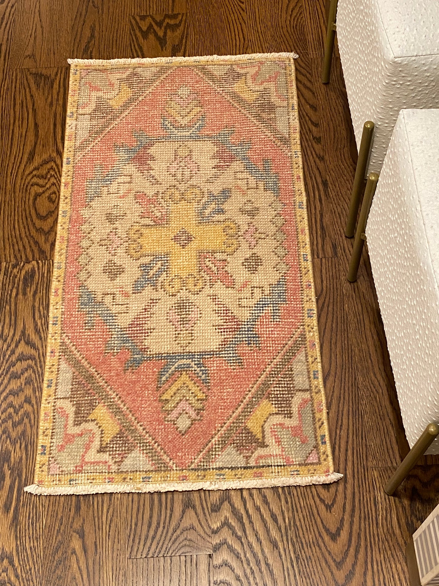 1’7”x3’2” Colorful Oushak Mat