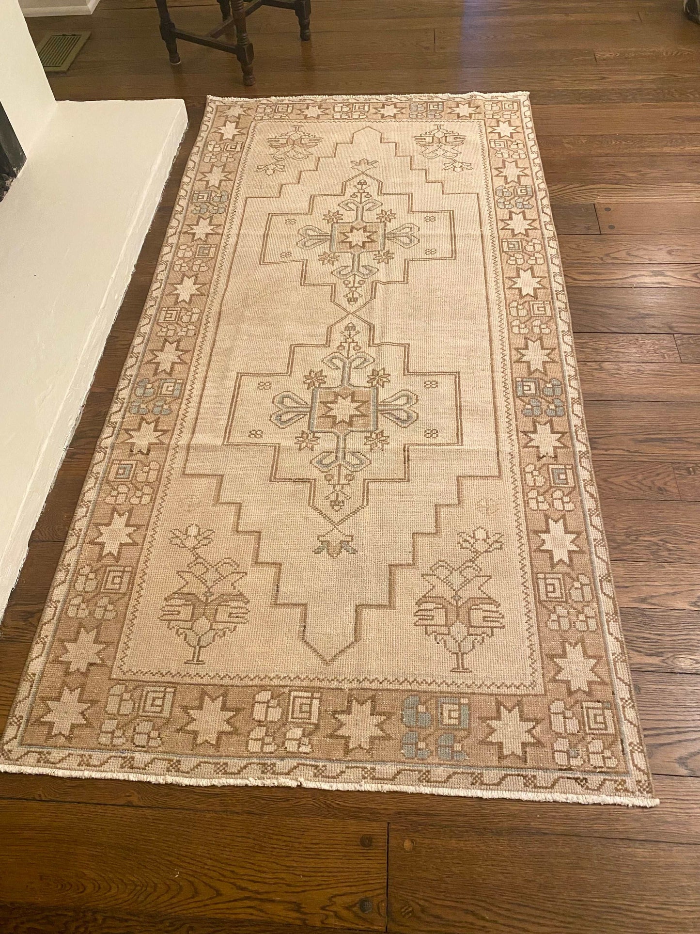 3’9”x7’9” Oushak Area Rug