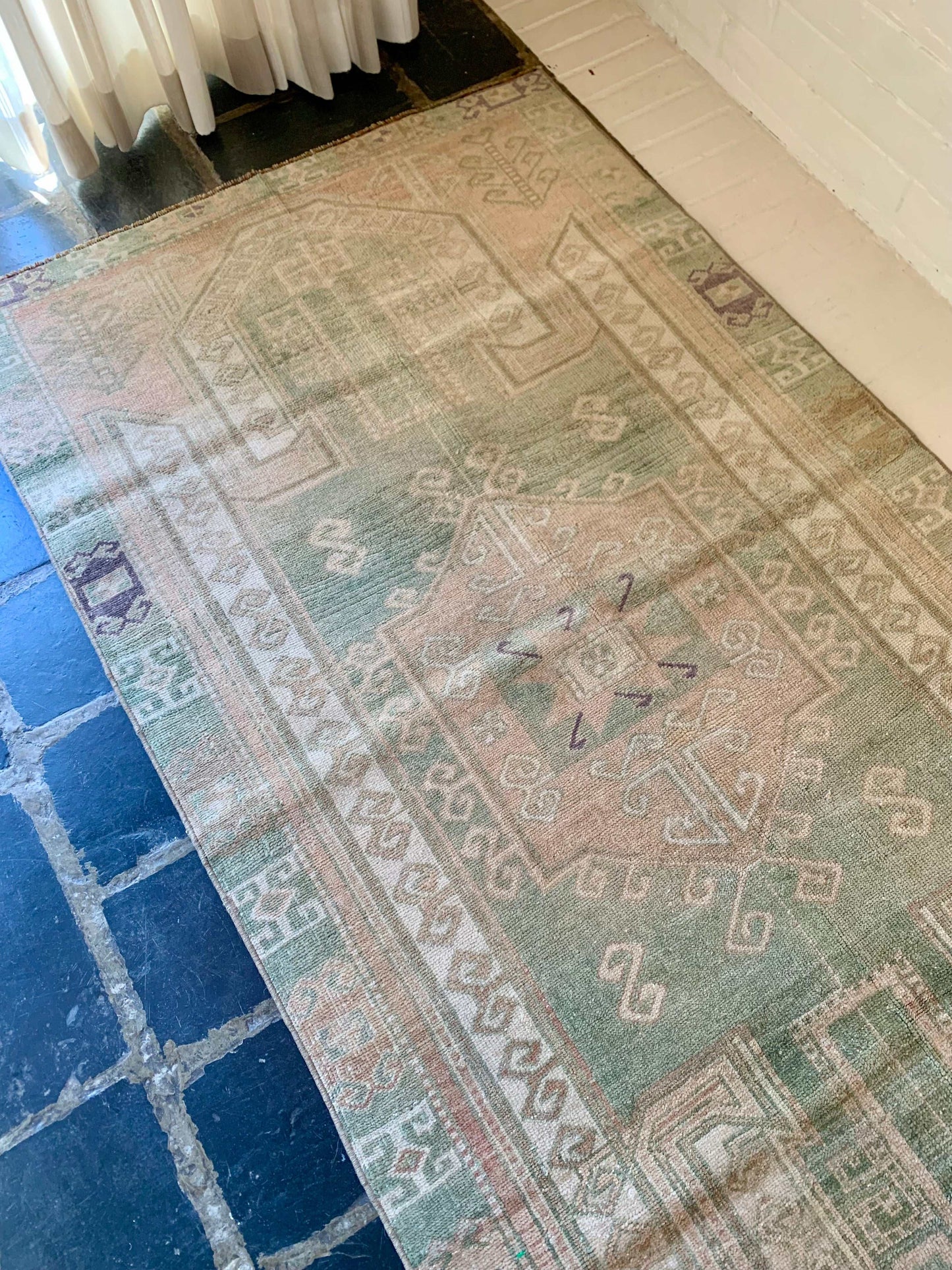 3’7”x6’7” Vintage Oushak Area Rug