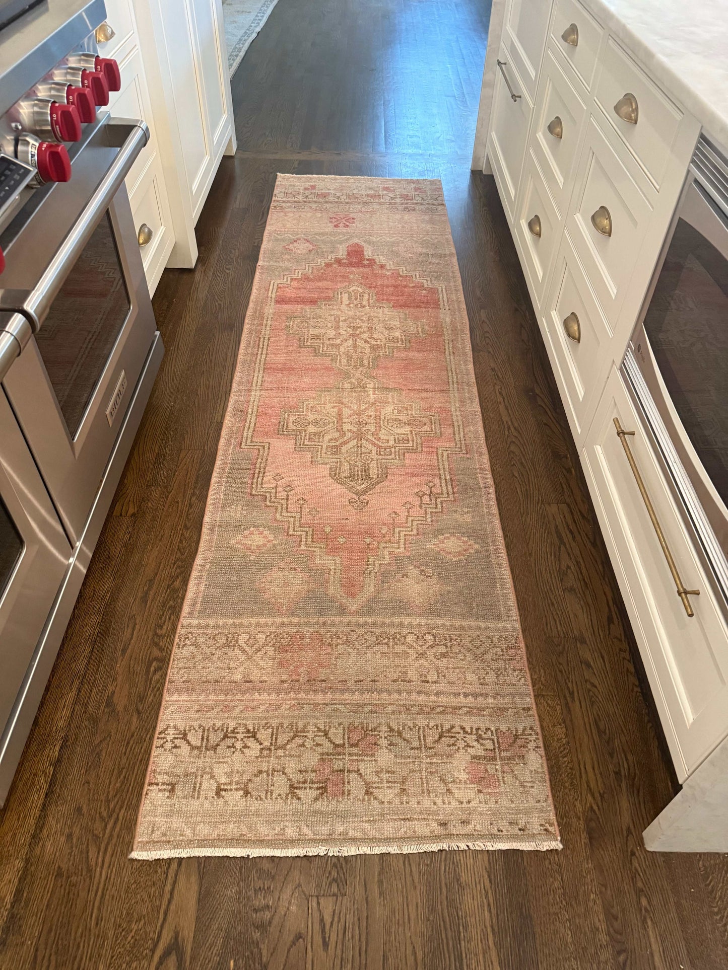 2’4” x 8’11” Runner