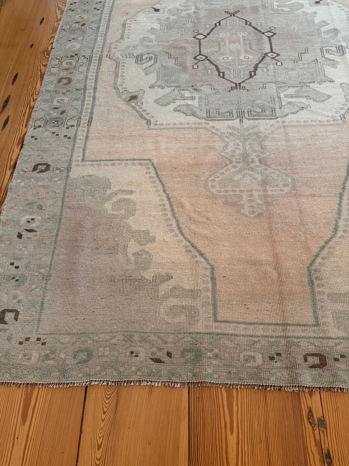 6'1" x 9'3" Area Rug with Soft Colors