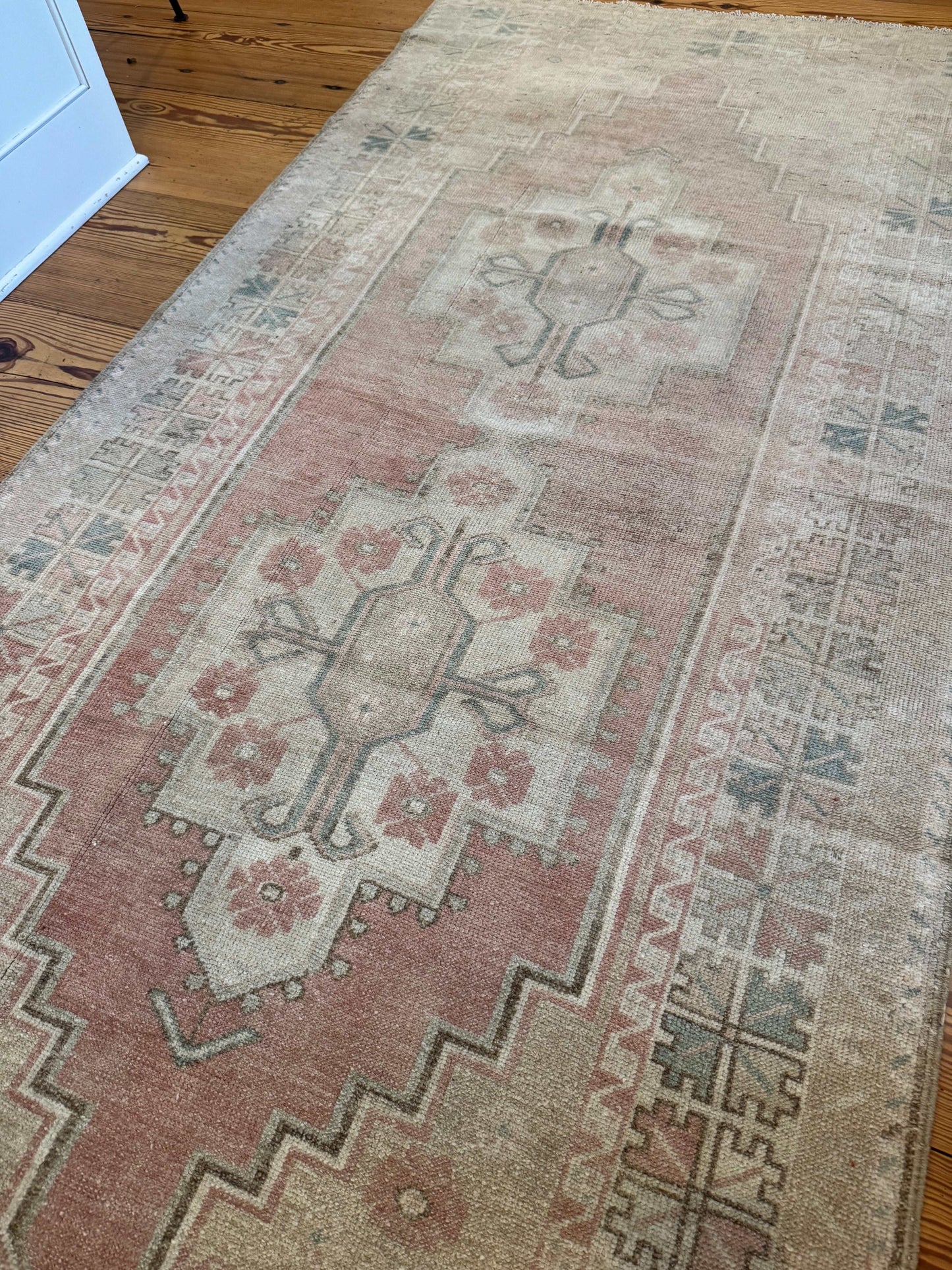 3'5" x 7' Area Rug with Soft Red and Beige