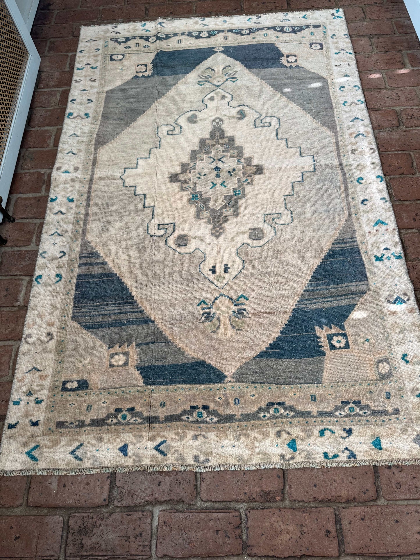 3'8" x 5'9" Area Rug with Slate Blue