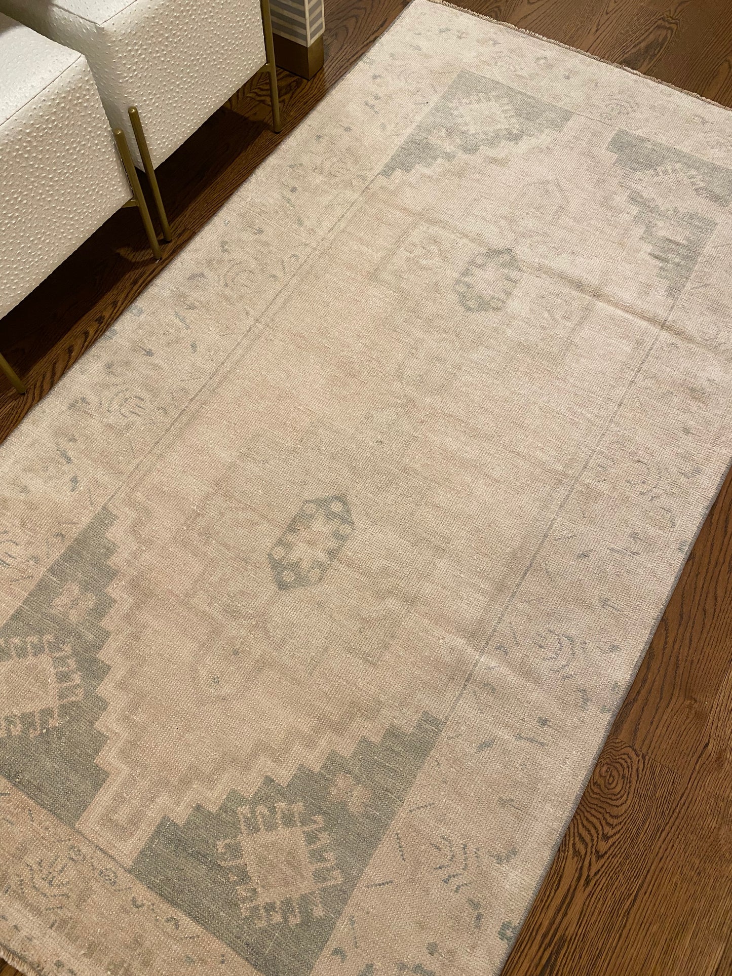 3’8”x6’11” Vintage Oushak Area Rug