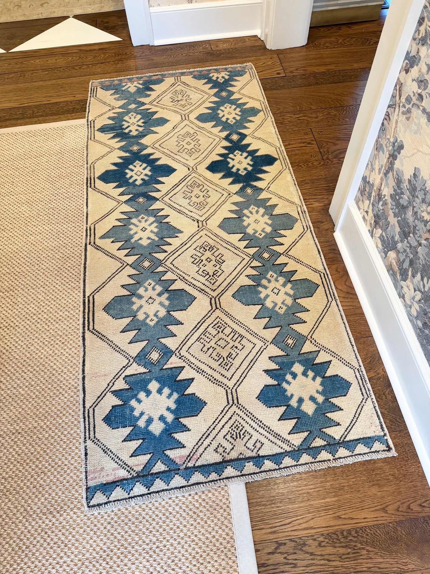 2’10”x6’4” Colorful Oushak Runner