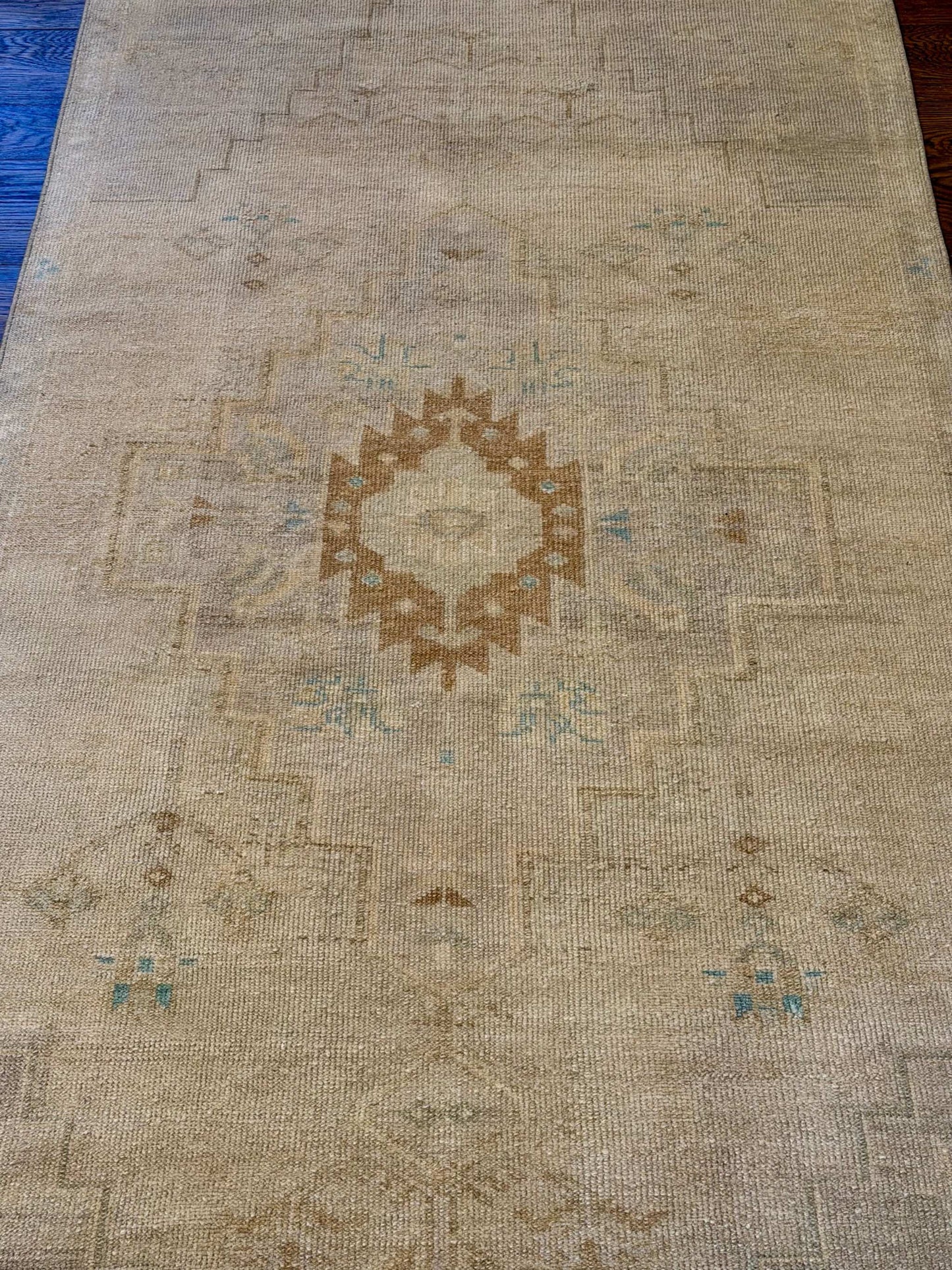 3’2”x9’0” Vintage Oushak Runner