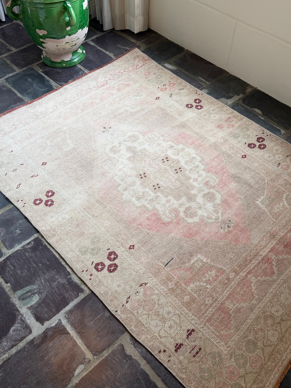 4’0”x6’0” Vintage Turkish Area Rug