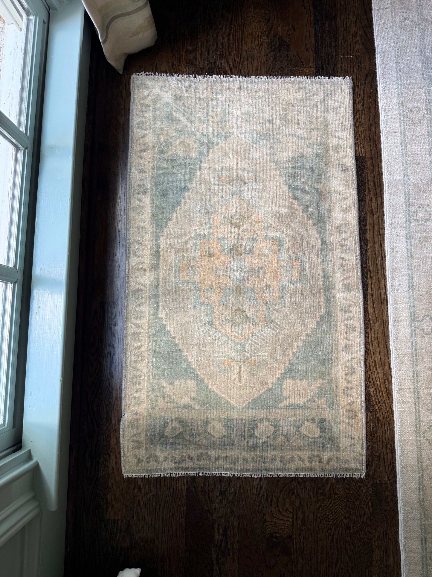 1’9” x 3’ Mini Rug