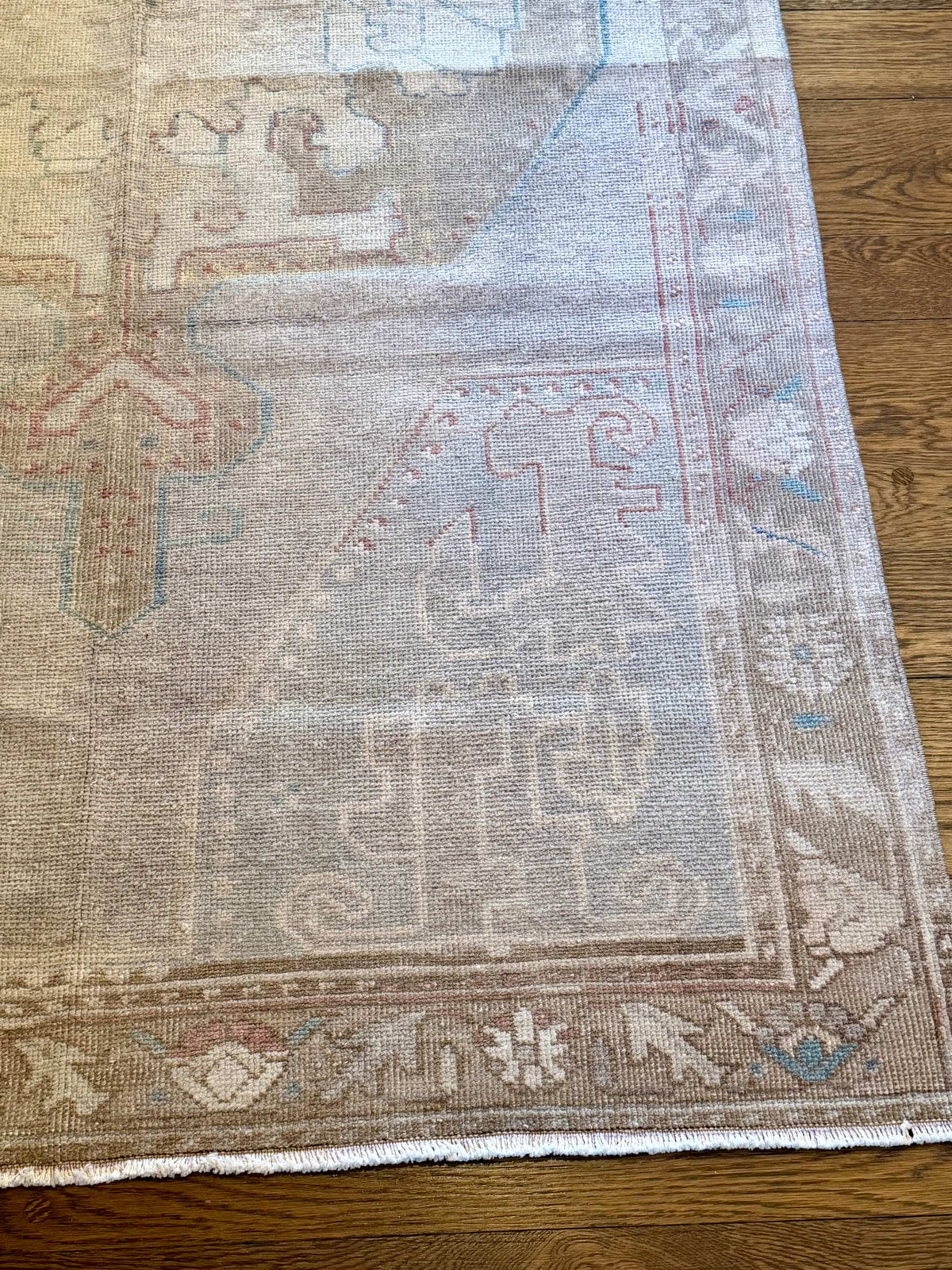 4’7”x8’10” Vintage Turkish Area Rug