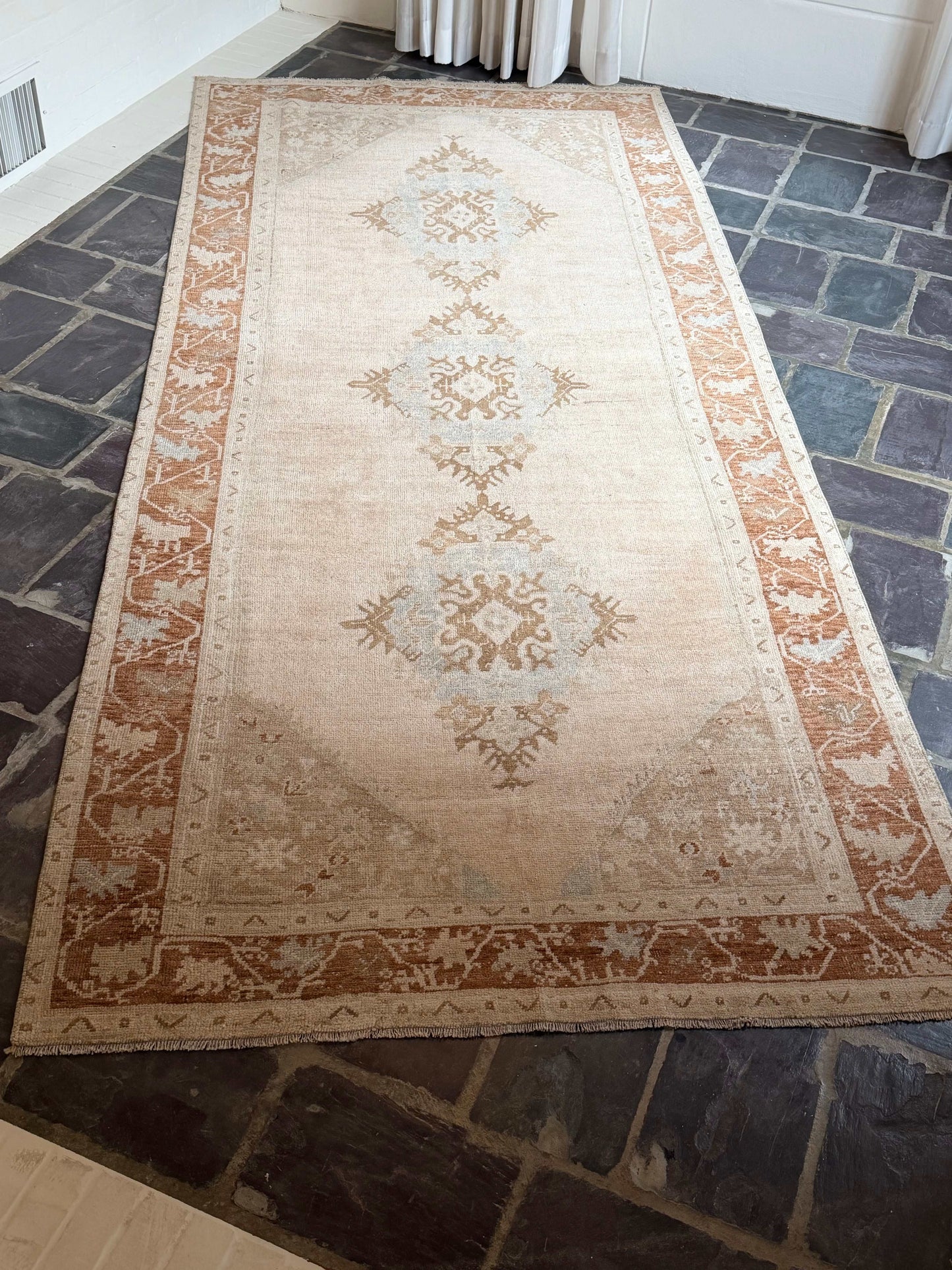 4’9”x10’10” Vintage Oushak Gallery Runner