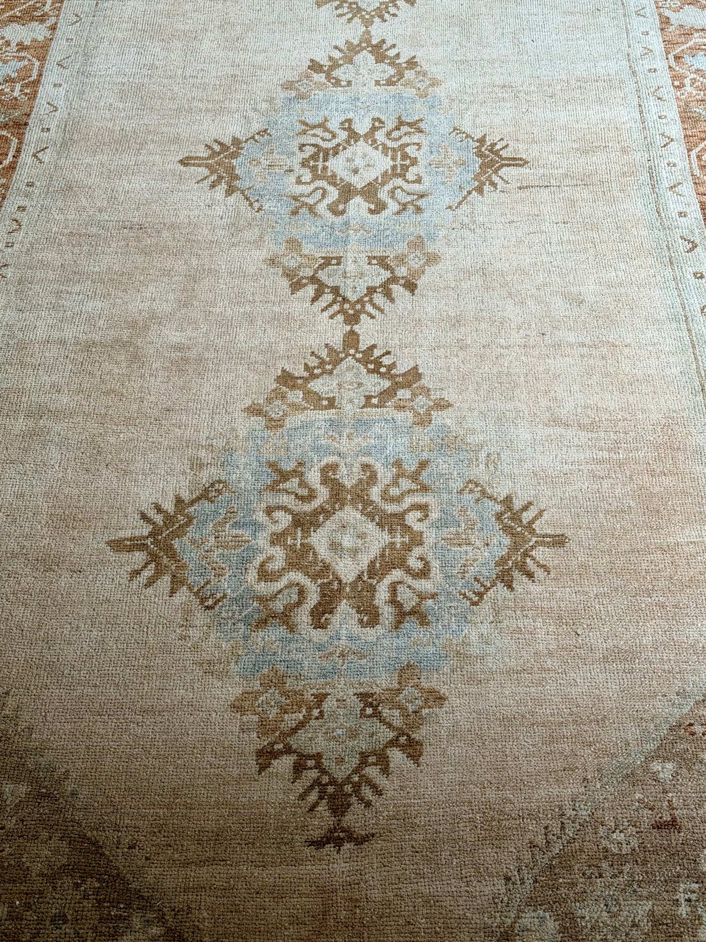 4’9”x10’10” Vintage Oushak Gallery Runner