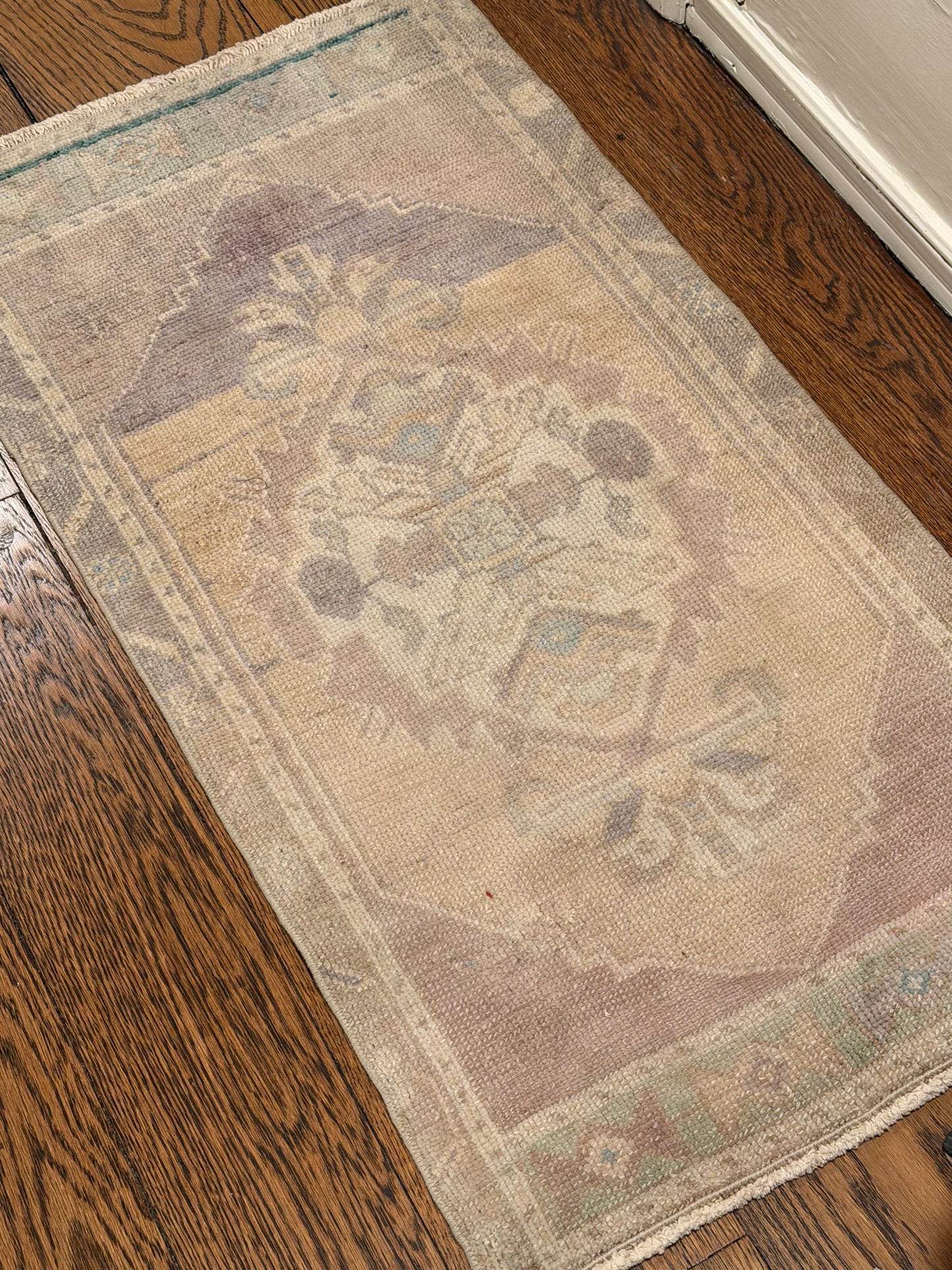 1’9”x3’4” Vintage Oushak Mat