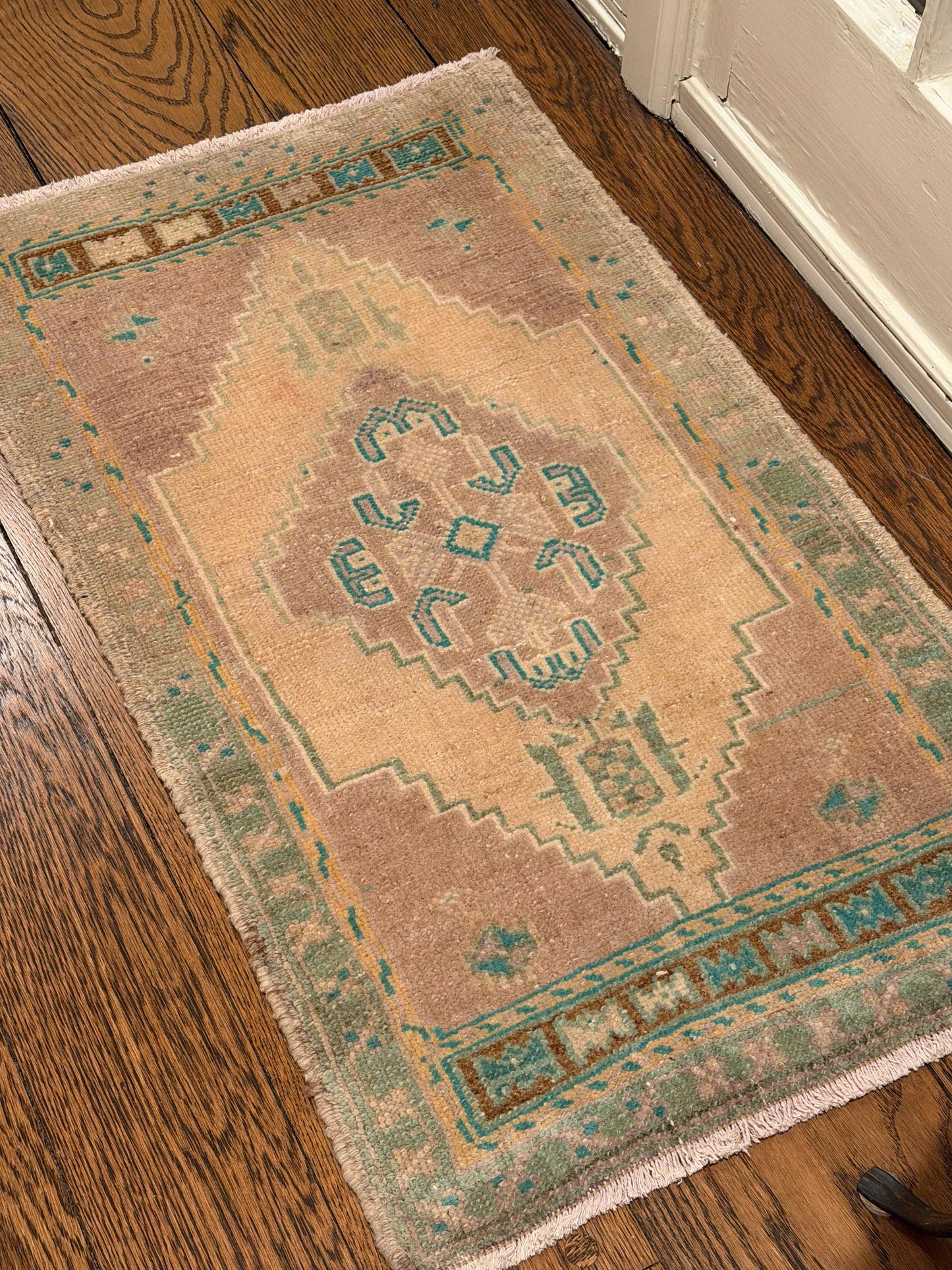 Vintage Oushak Mat