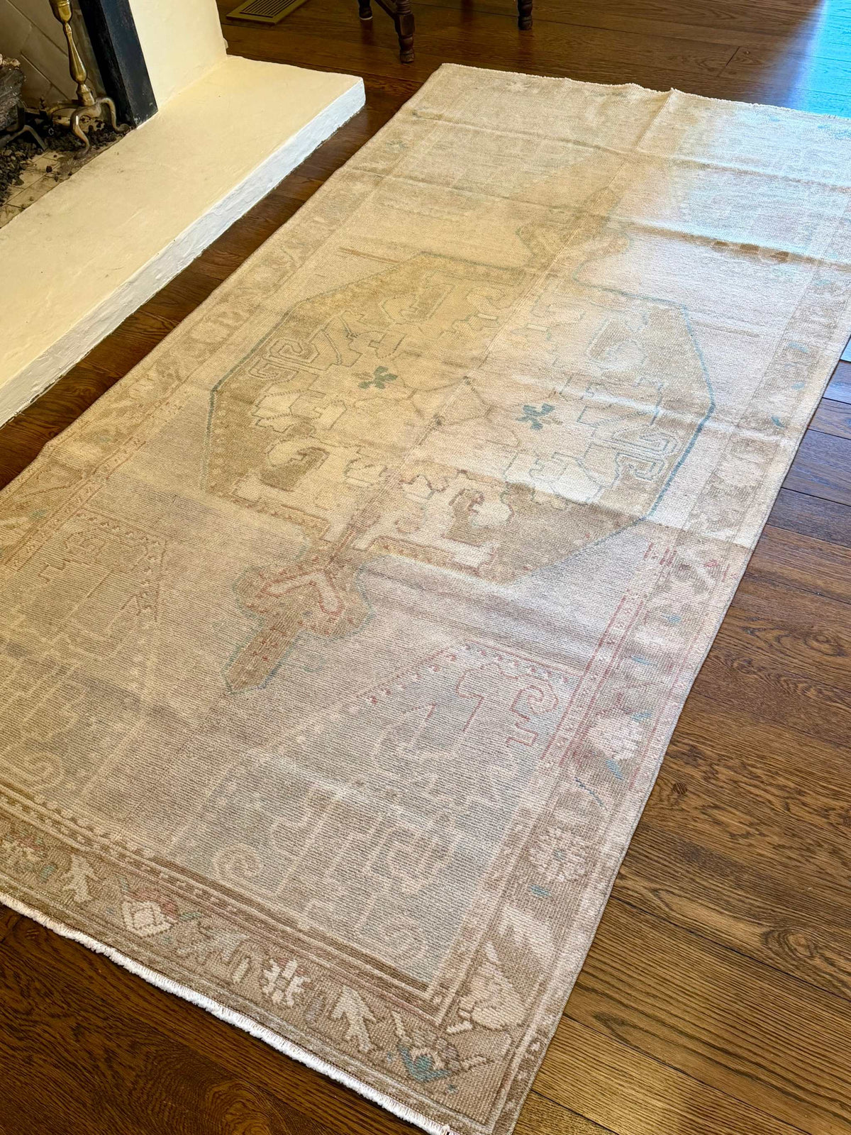 4’7”x8’10” Vintage Turkish Area Rug