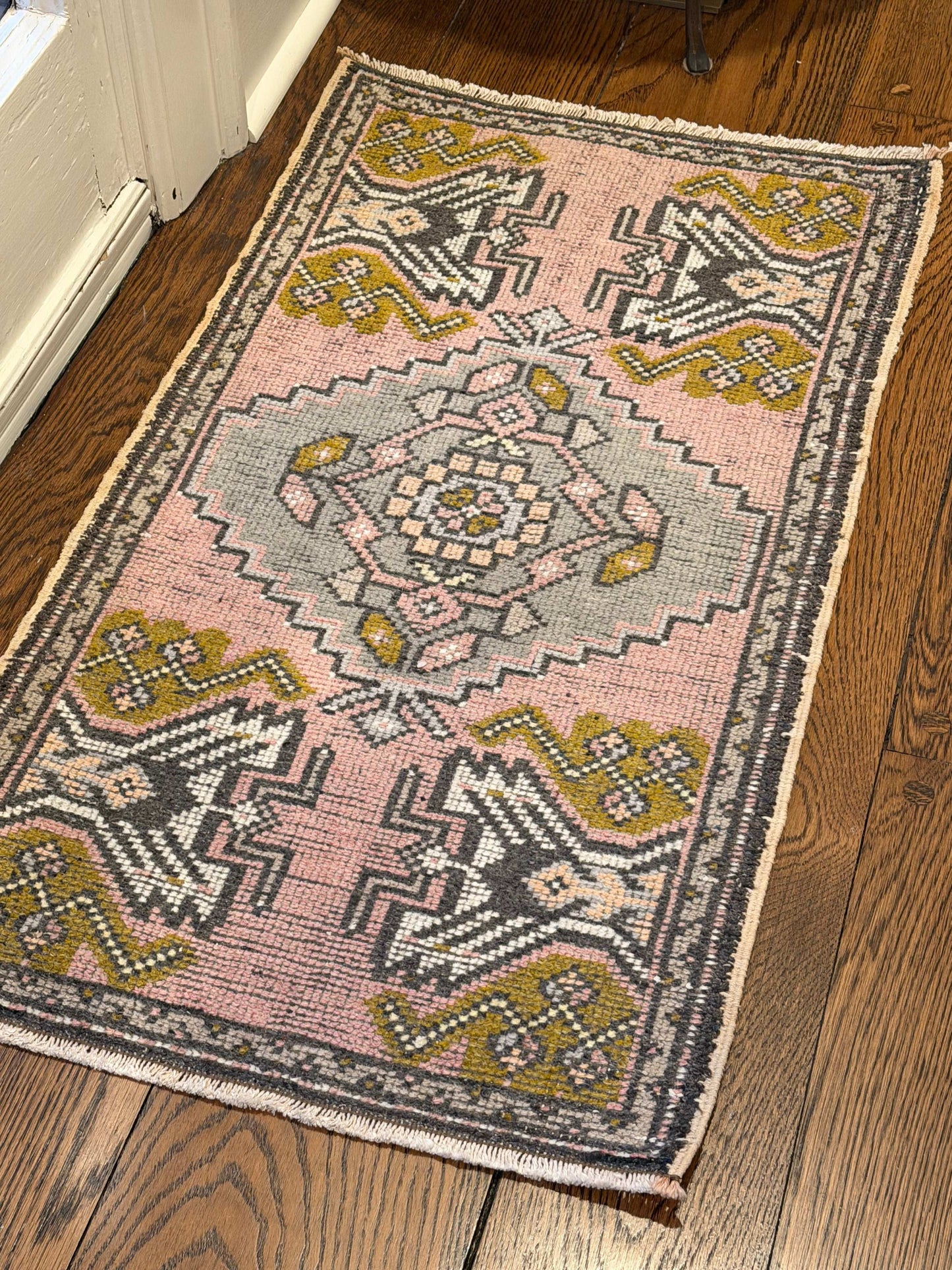 1’9”x3’3” Vintage Oushak Mat