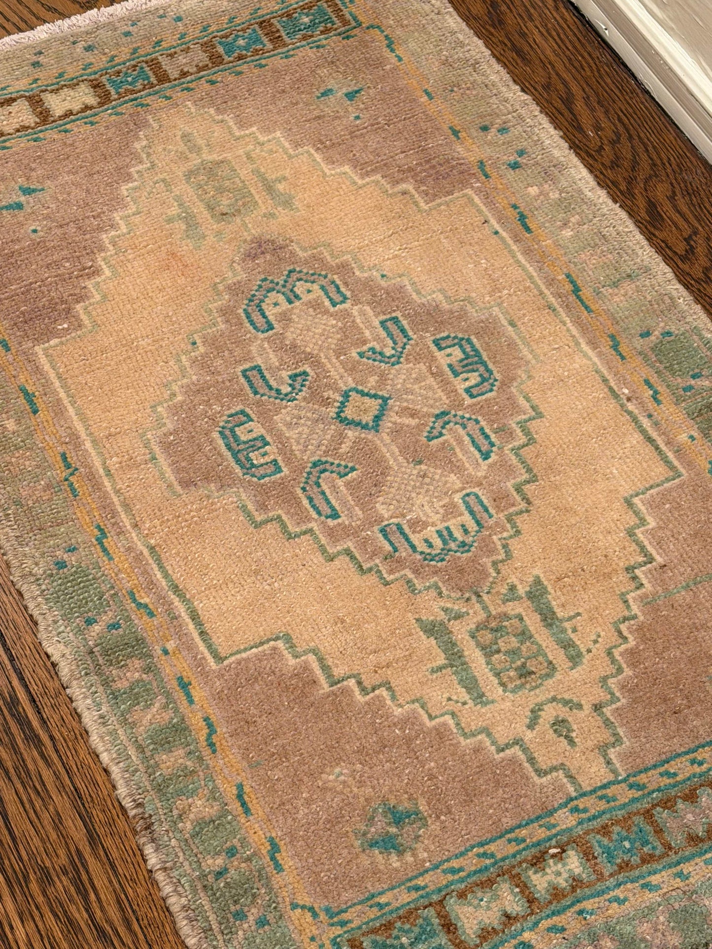 Vintage Oushak Mat