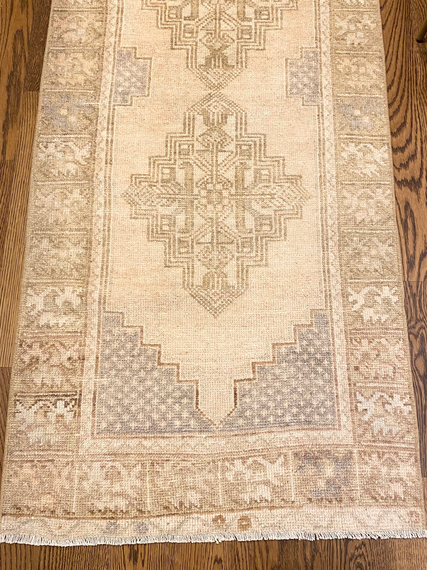 2’7”x9’10” Vintage Oushak Runner