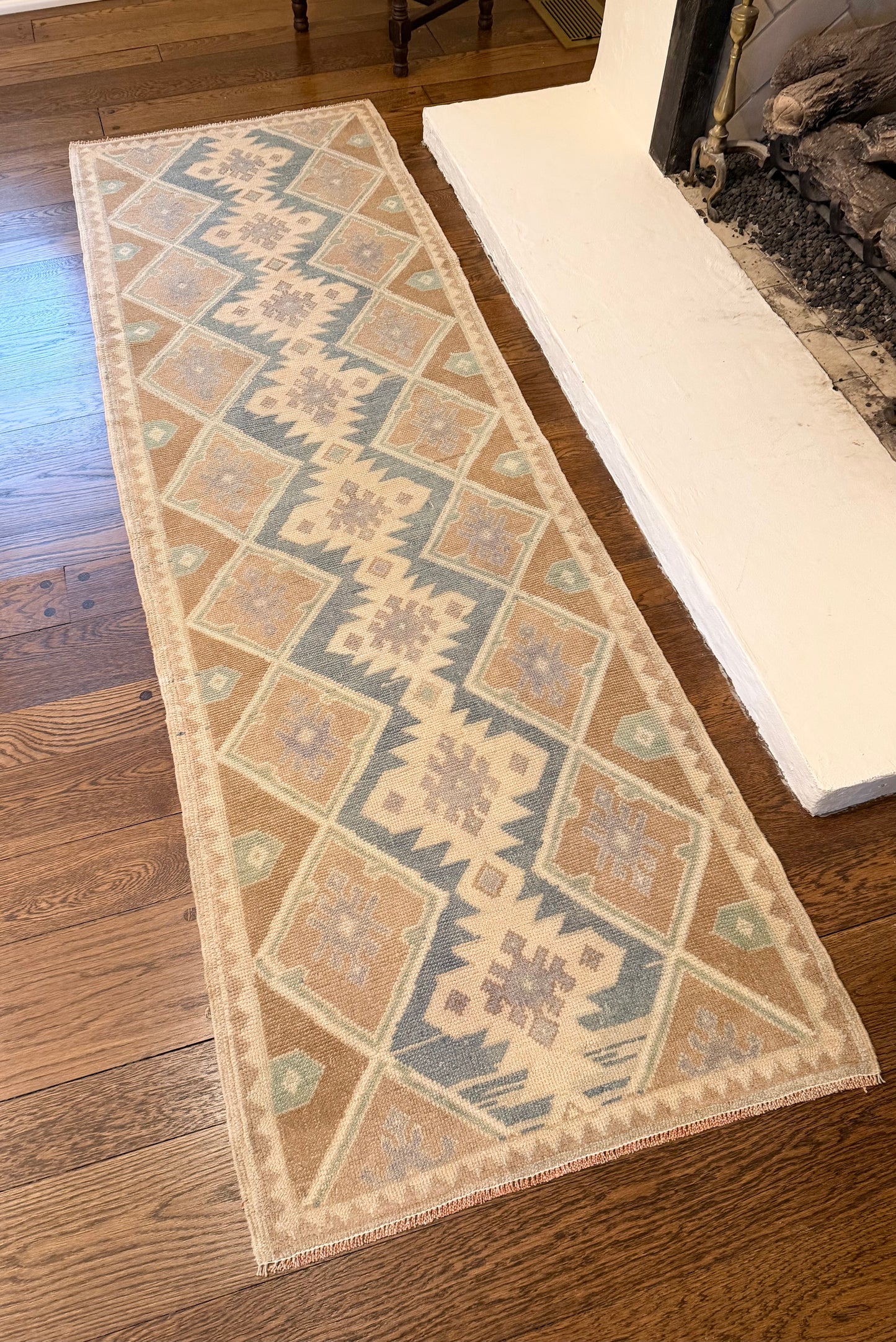 2’9”x8’6” Stunning Turkish Runner