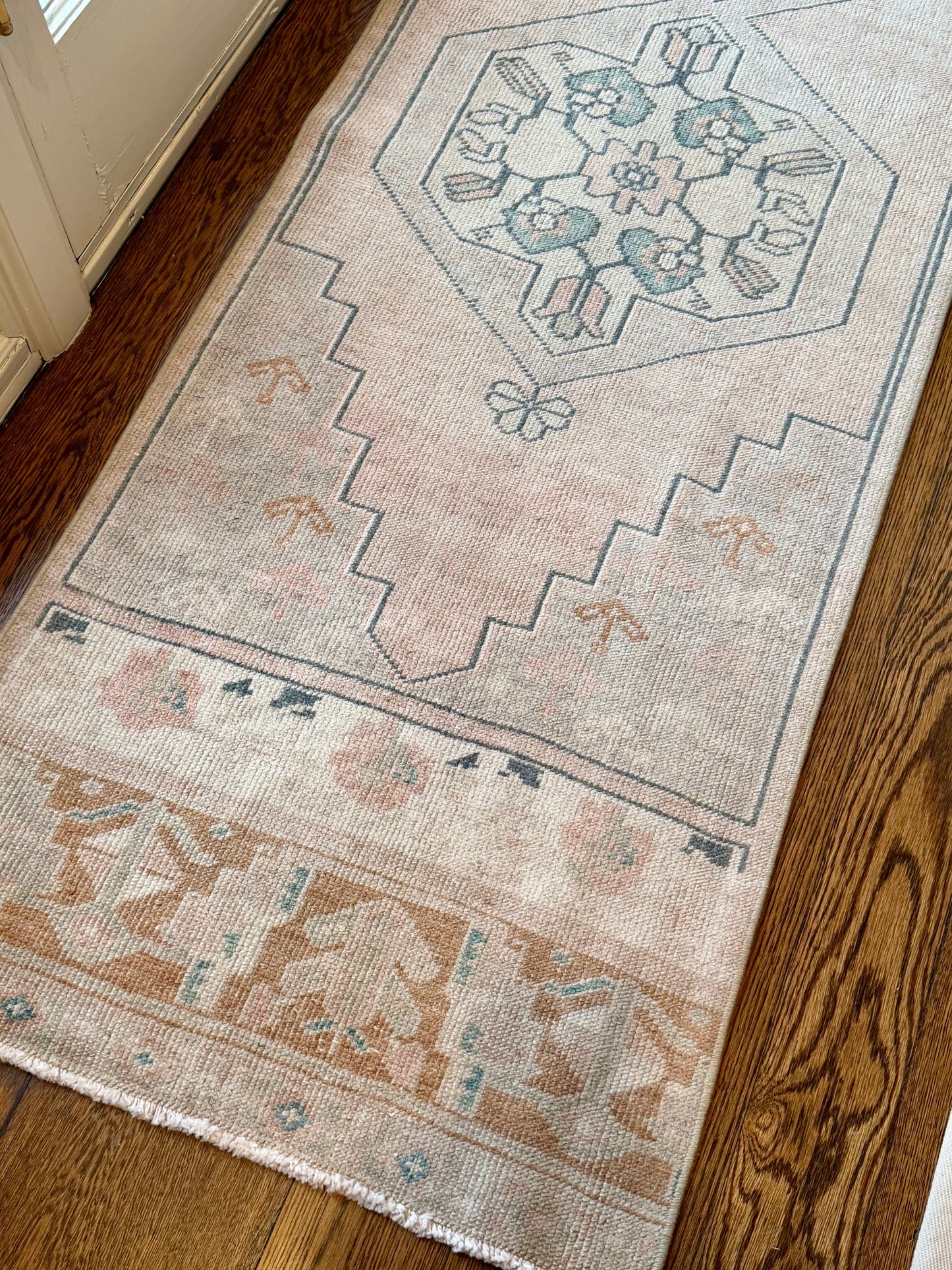 2’2”x8’3” Vintage Oushak runner