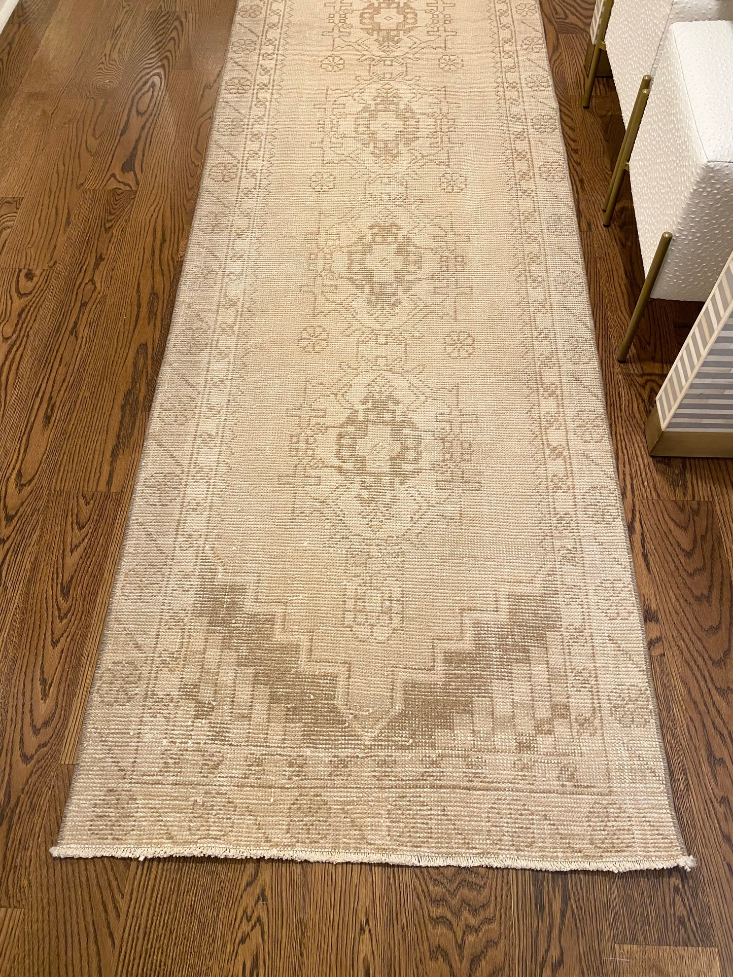 2’10”x9’2” Oushak Runner