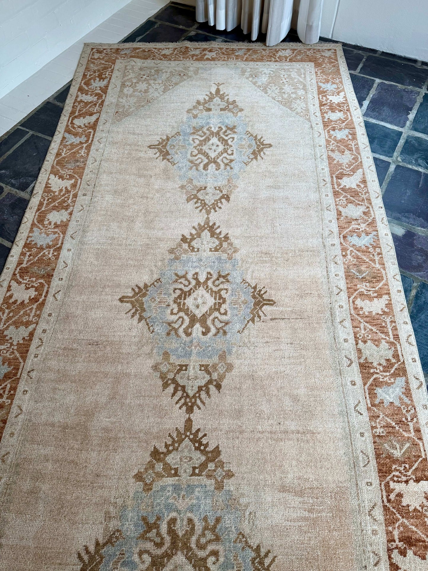 4’9”x10’10” Vintage Oushak Gallery Runner