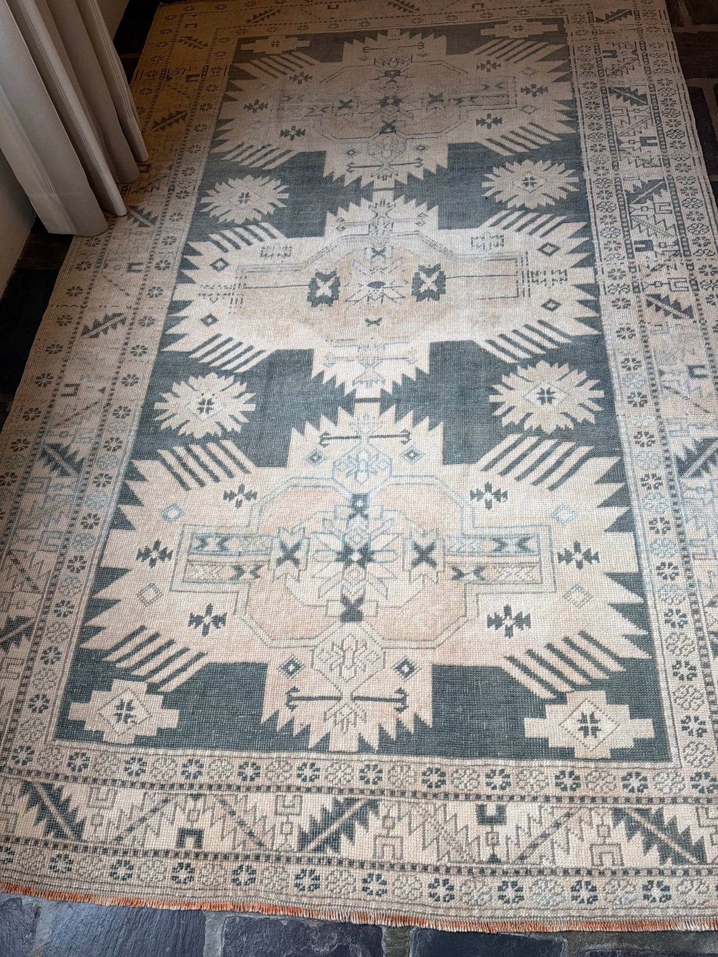 4’7”x7’4” gorgeous vintage Oushak area rug in soft green and light beige
