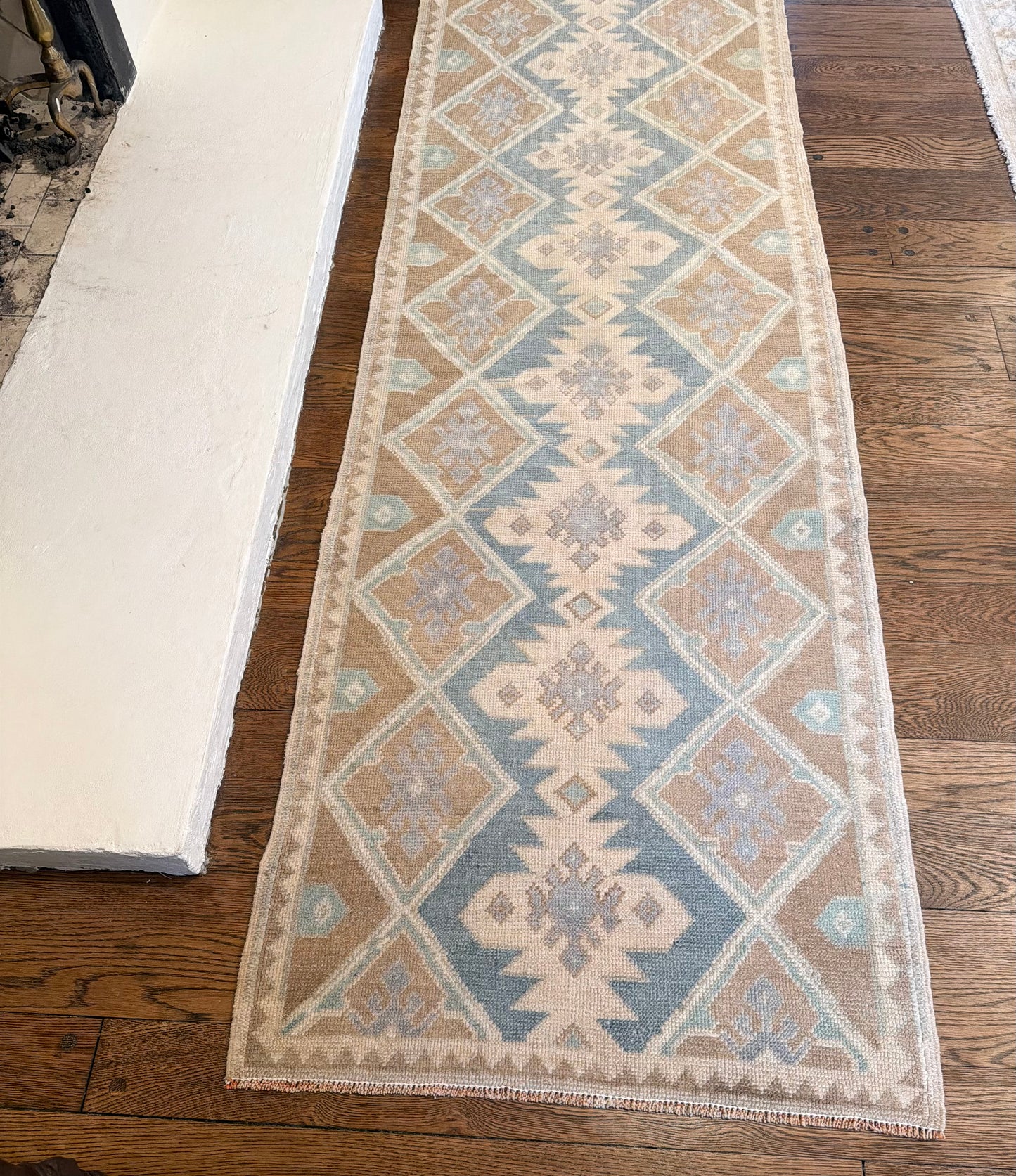 2’9”x8’6” Stunning Turkish Runner