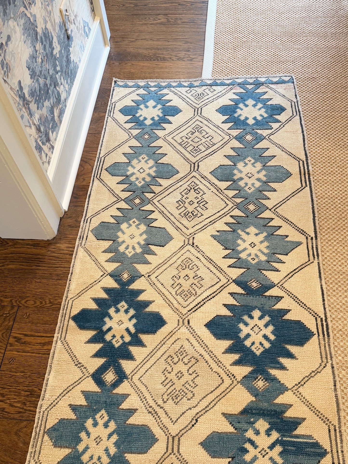 2’10”x6’4” Colorful Oushak Runner
