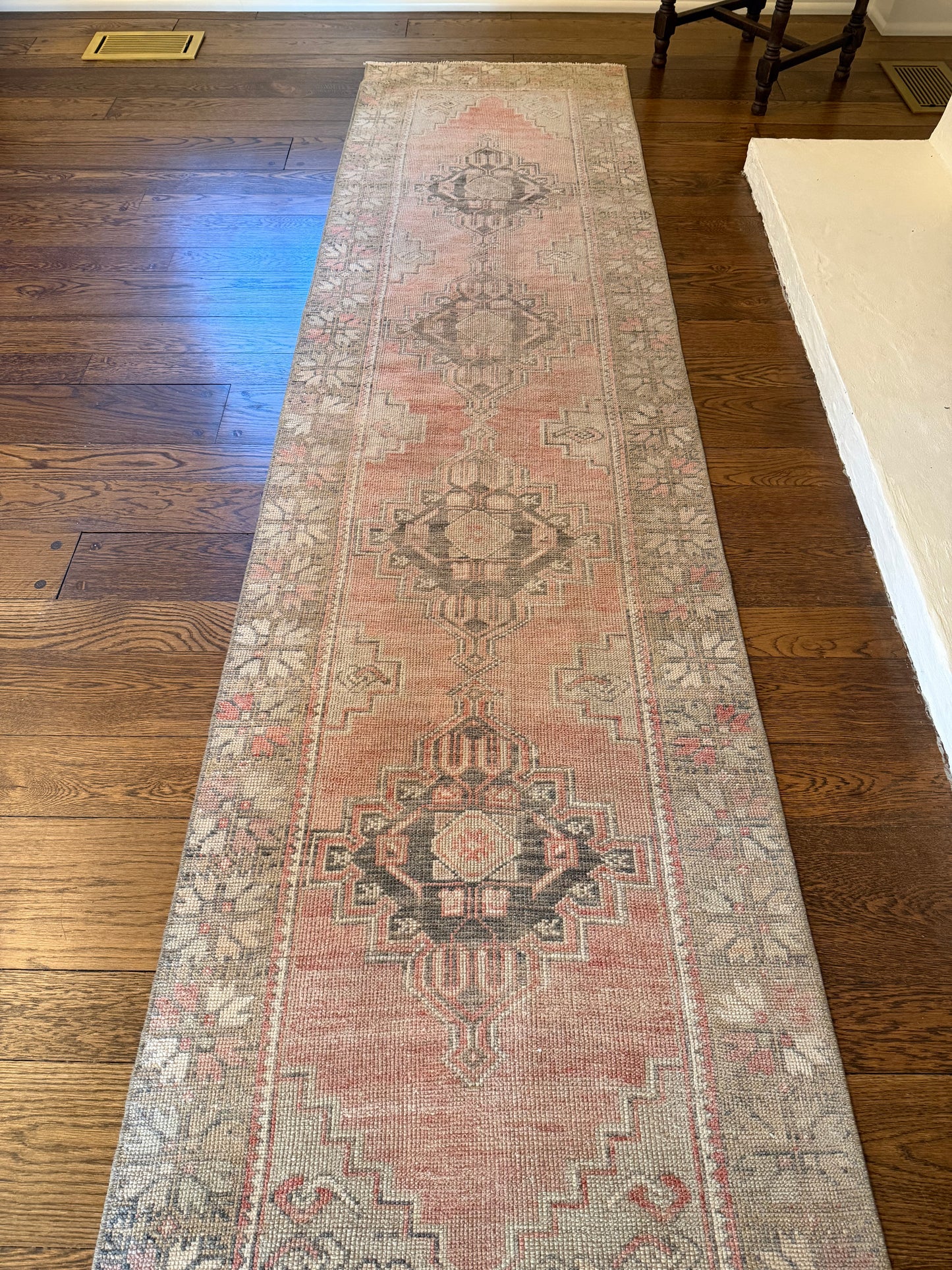 2’8”x10’6” Vintage Oushak Runner