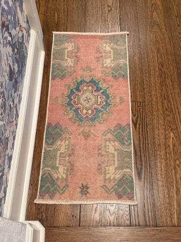 1'5" x 3'1" Turkish Mat