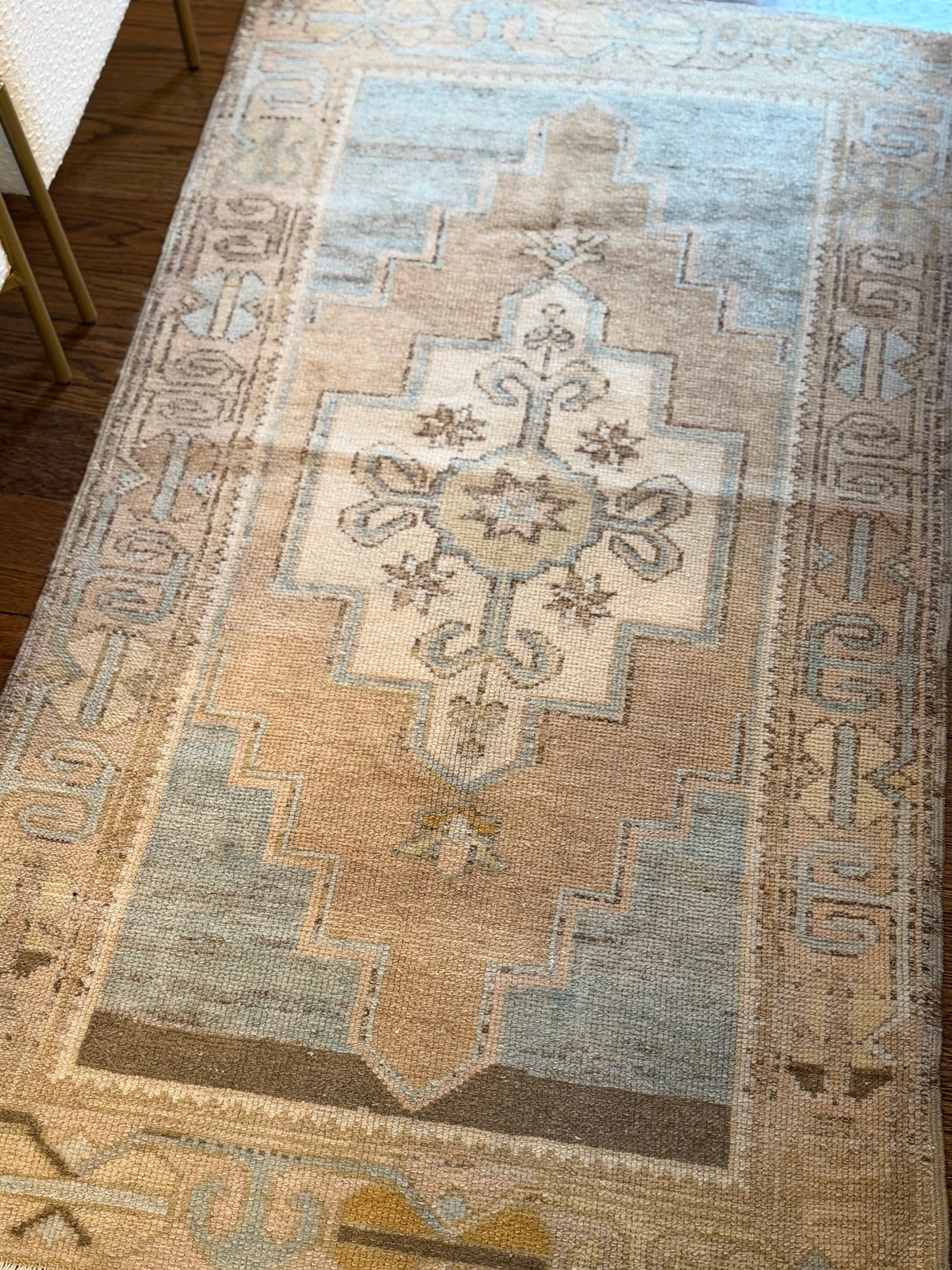 2’9”x4’8” Oushak Area Rug