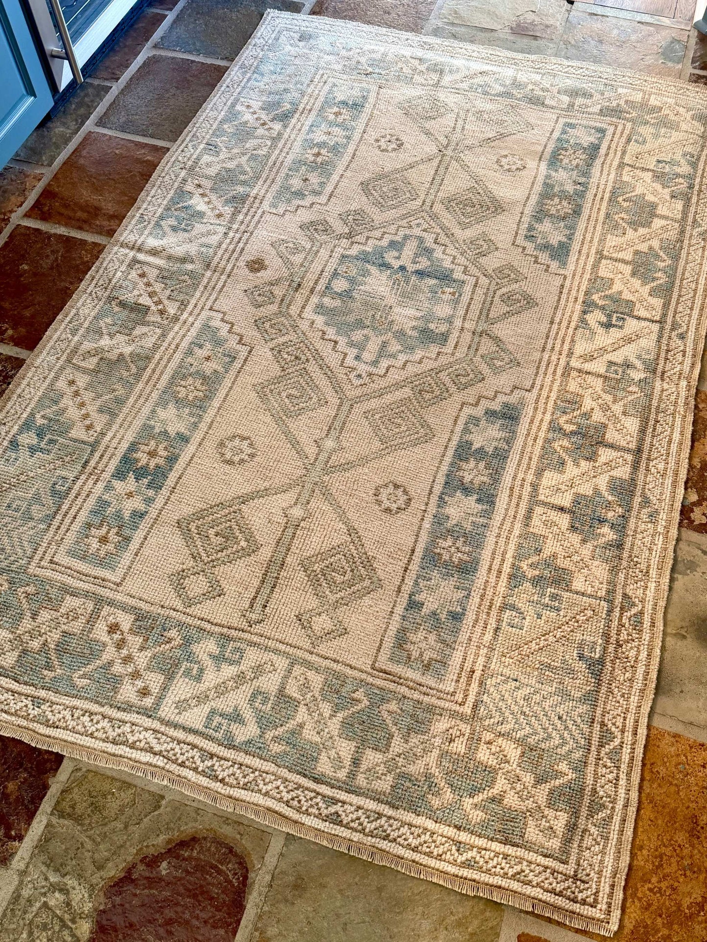 4’0”x6’2” Vintage Oushak Rug