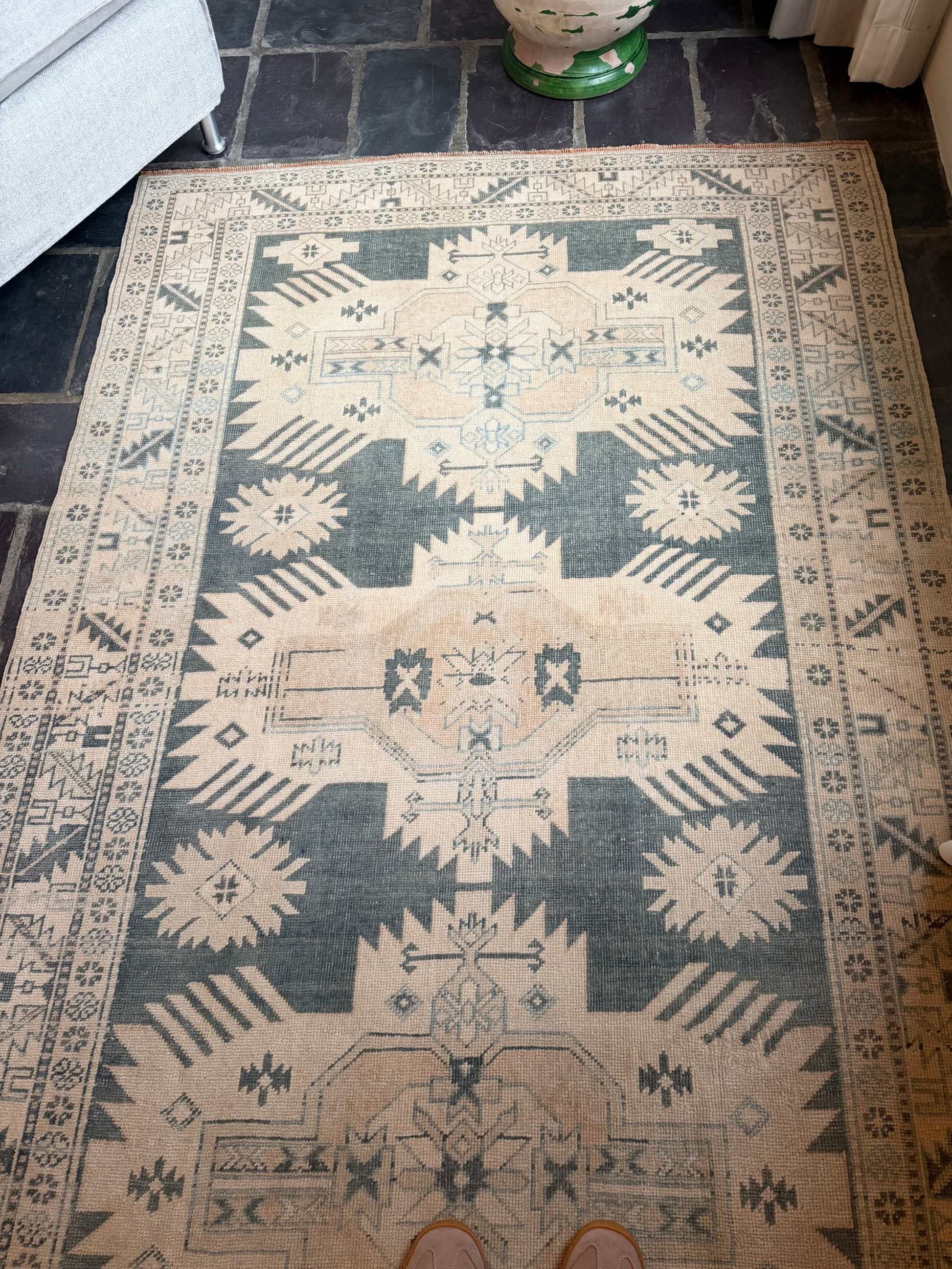 4’7”x7’4” gorgeous vintage Oushak area rug in soft green and light beige colors