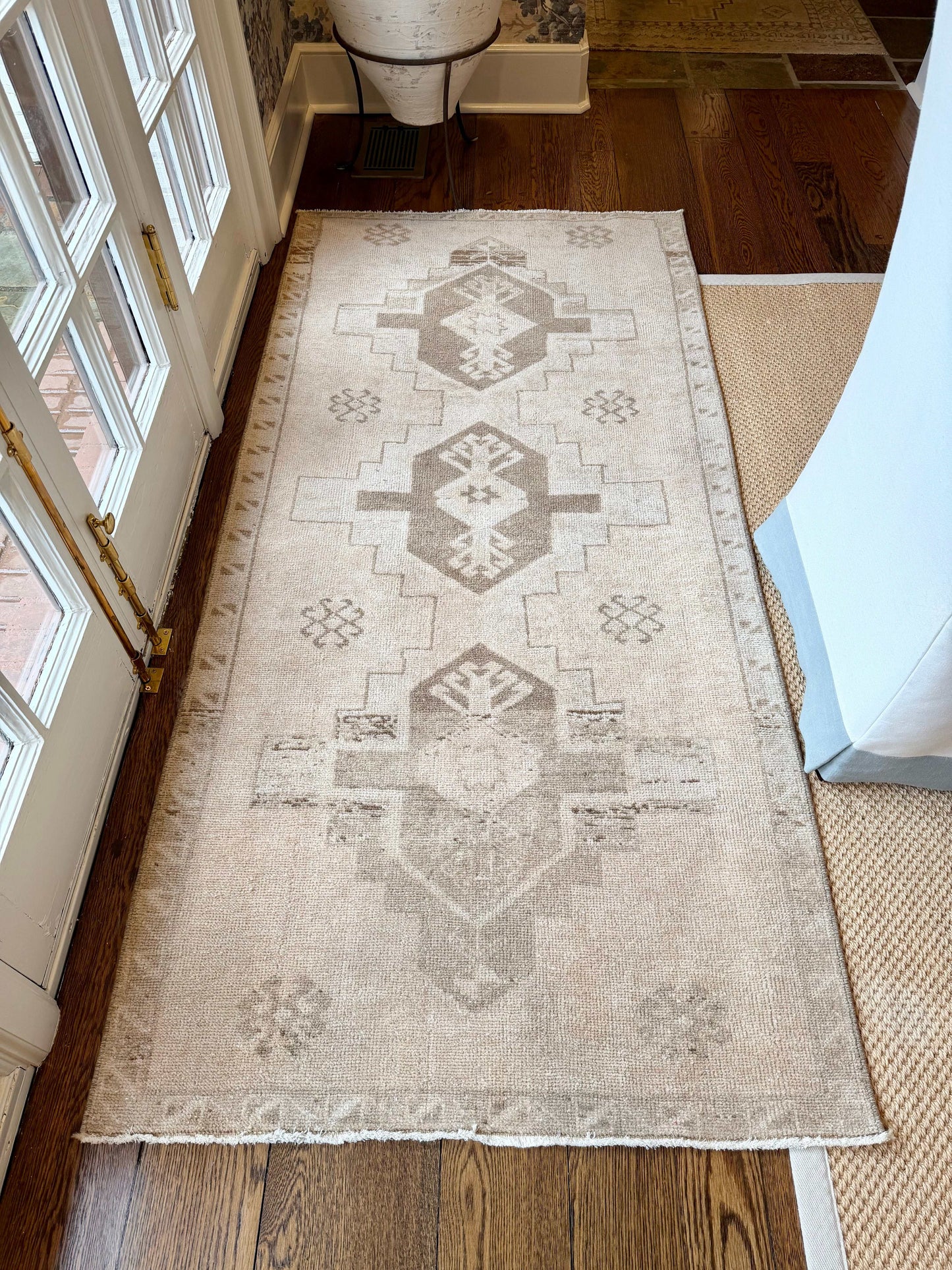 3’3”x6’11” Vintage Oushak Runner