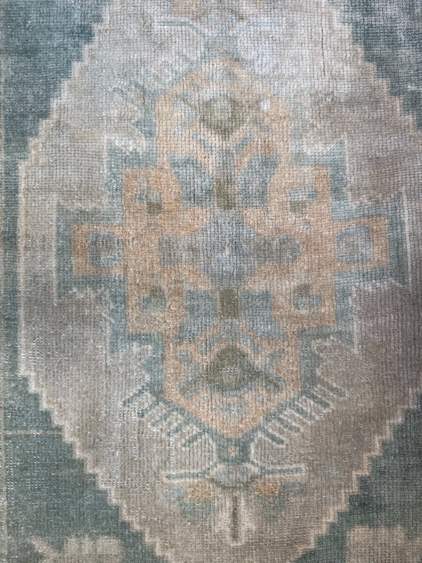 1’9” x 3’ Mini Rug